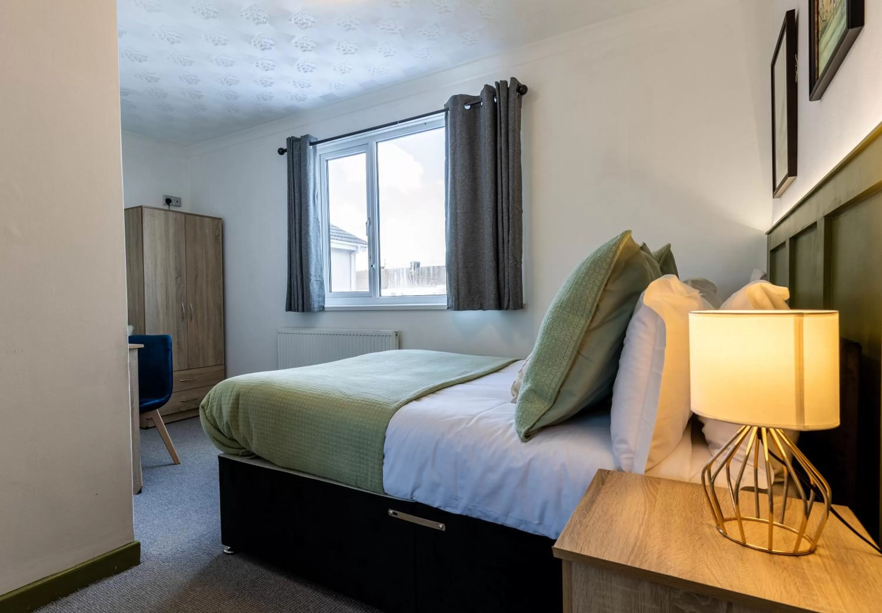 Bedroom, Bed in The Angharad Hotel and Restaurant