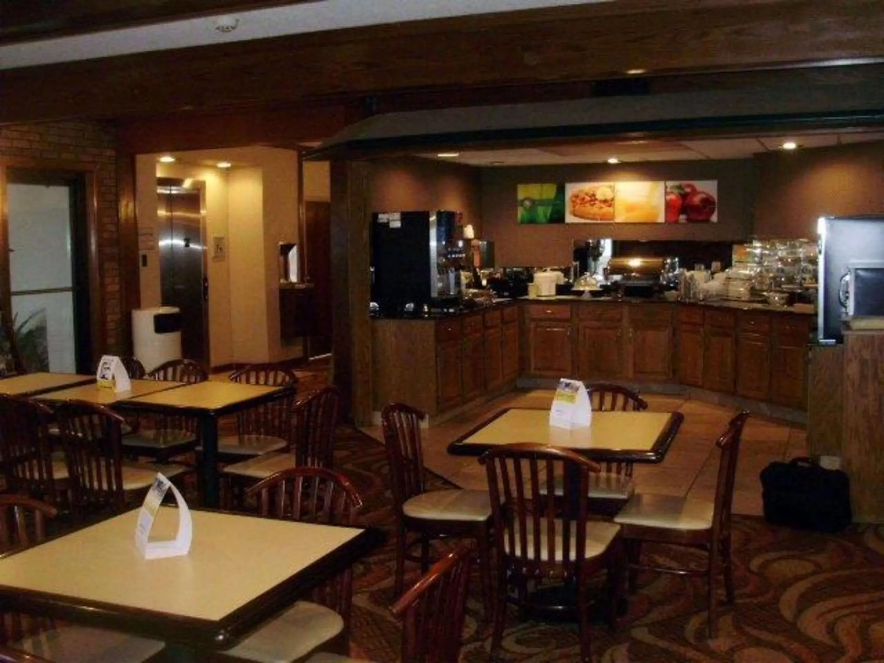 Restaurant/Places to Eat in Quality Inn & Suites Searcy I-67