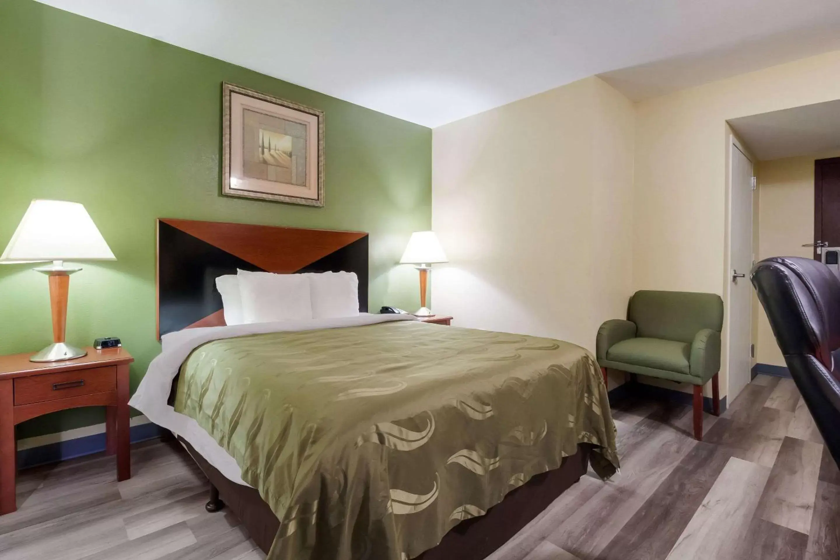 Bedroom, Bed in Quality Inn Baytown - Houston East