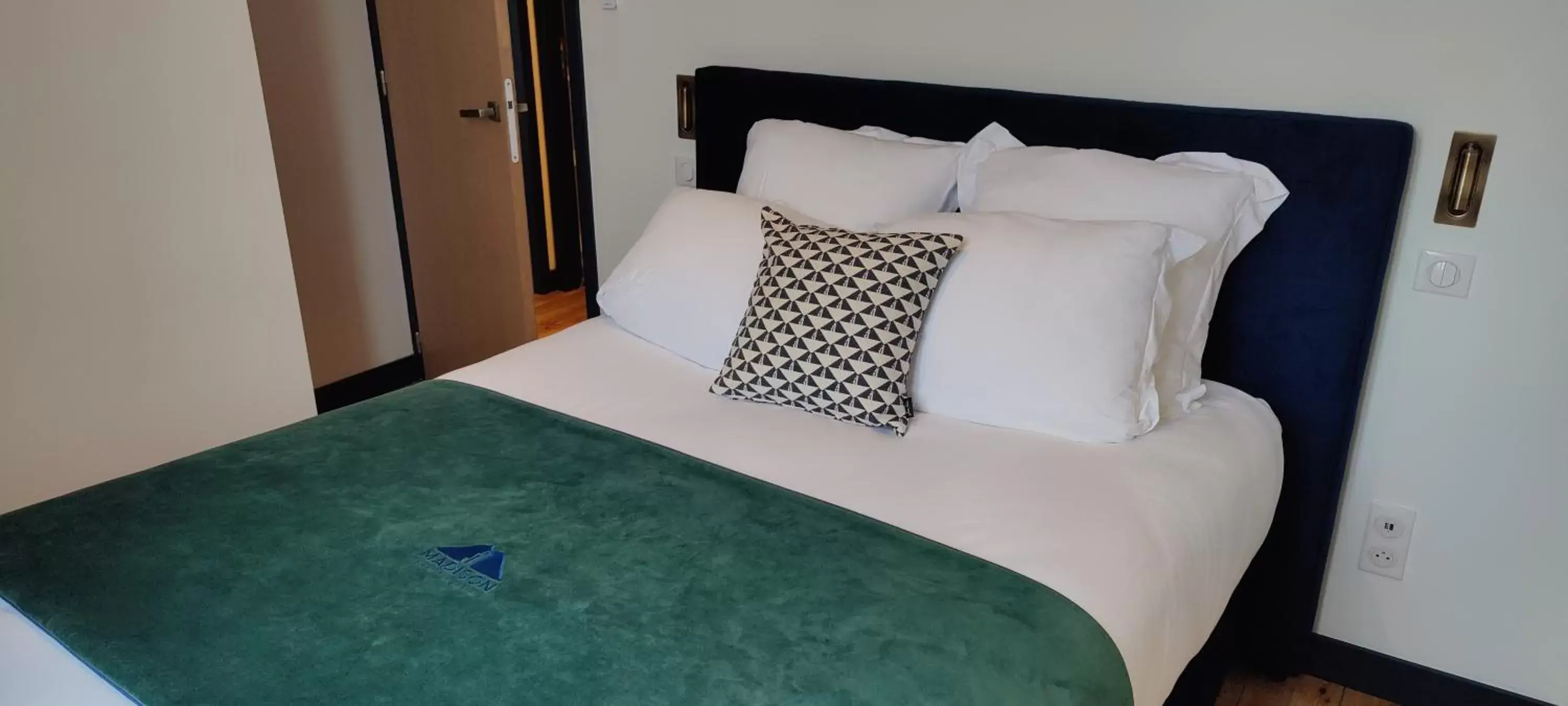 Bedroom, Bed in Hôtel & Spa Madison Saint Jean de Luz
