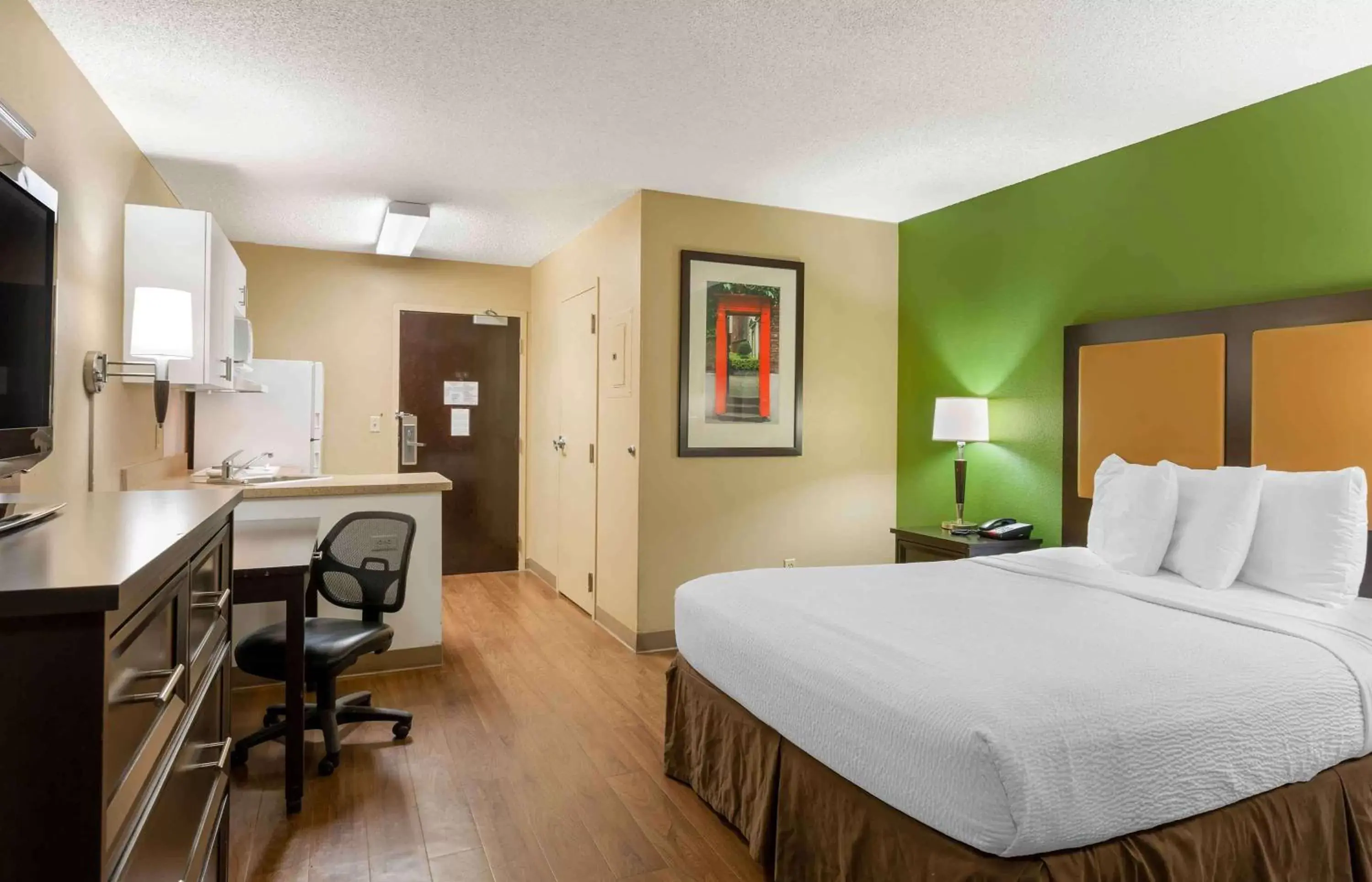 Bedroom in Extended Stay America Suites - Salt Lake City - Sandy