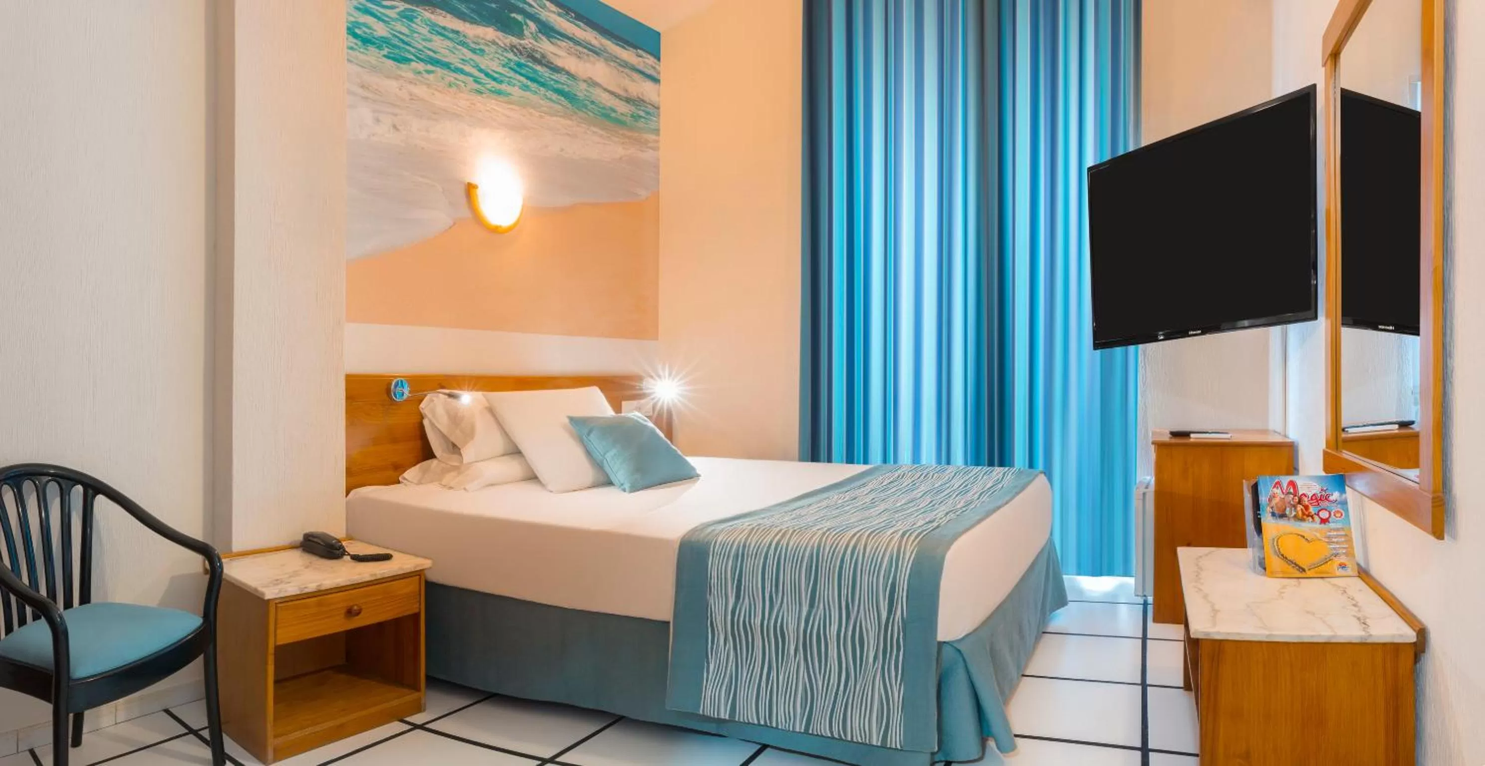 Bedroom, Bed in Magic Cristal Park