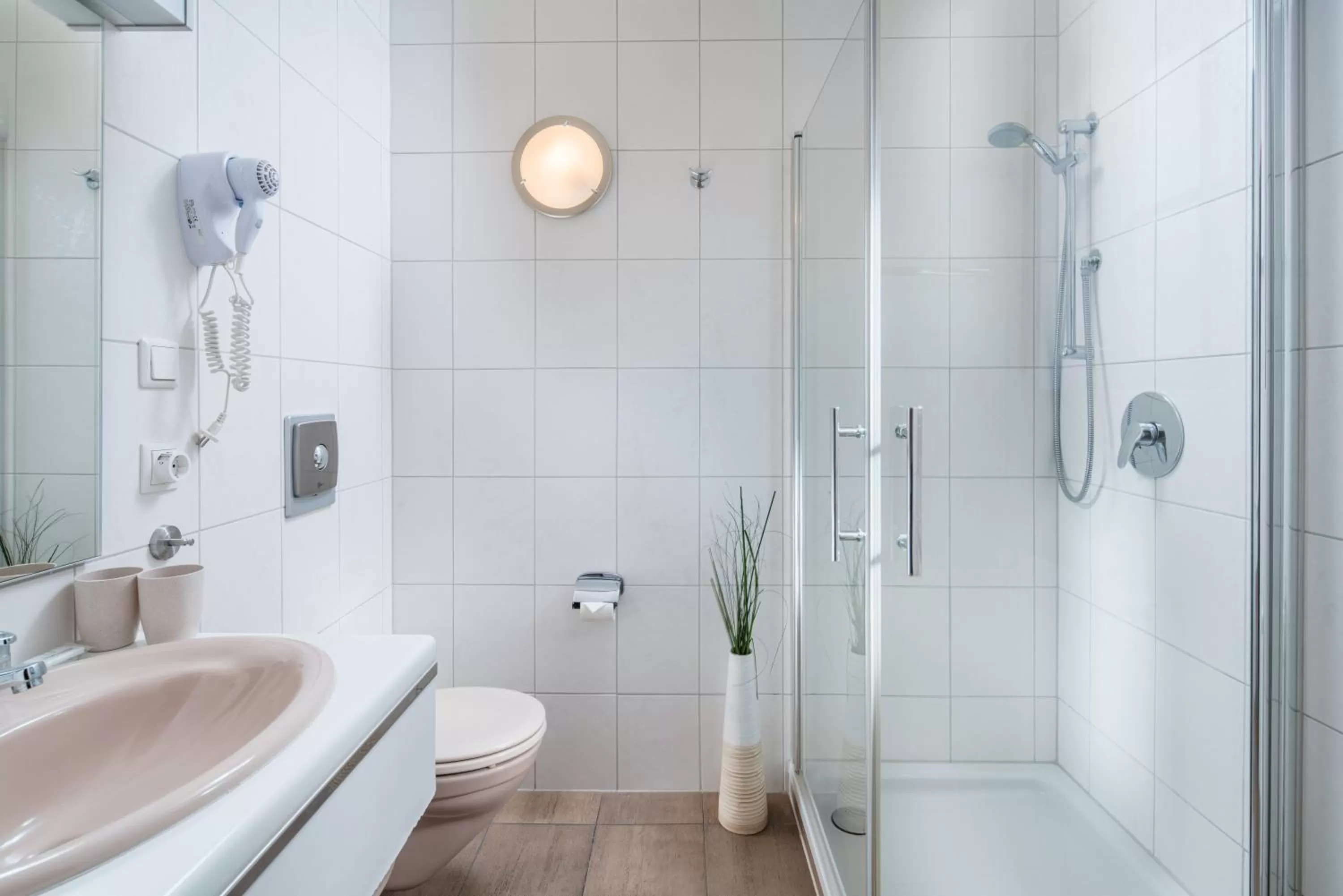 Shower in Hotel-Restaurant Zur Kanne