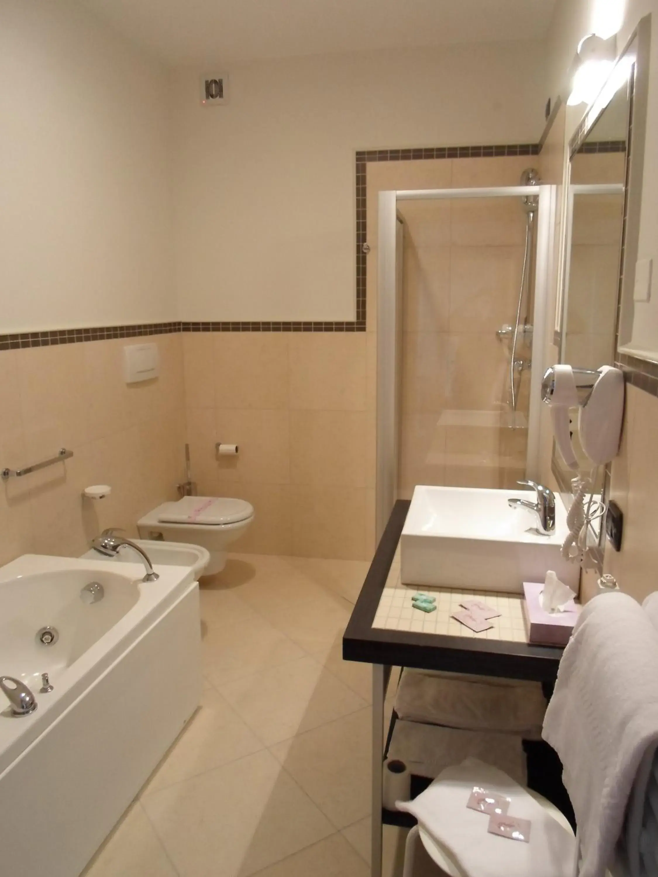 Bathroom in Hotel Le Macine