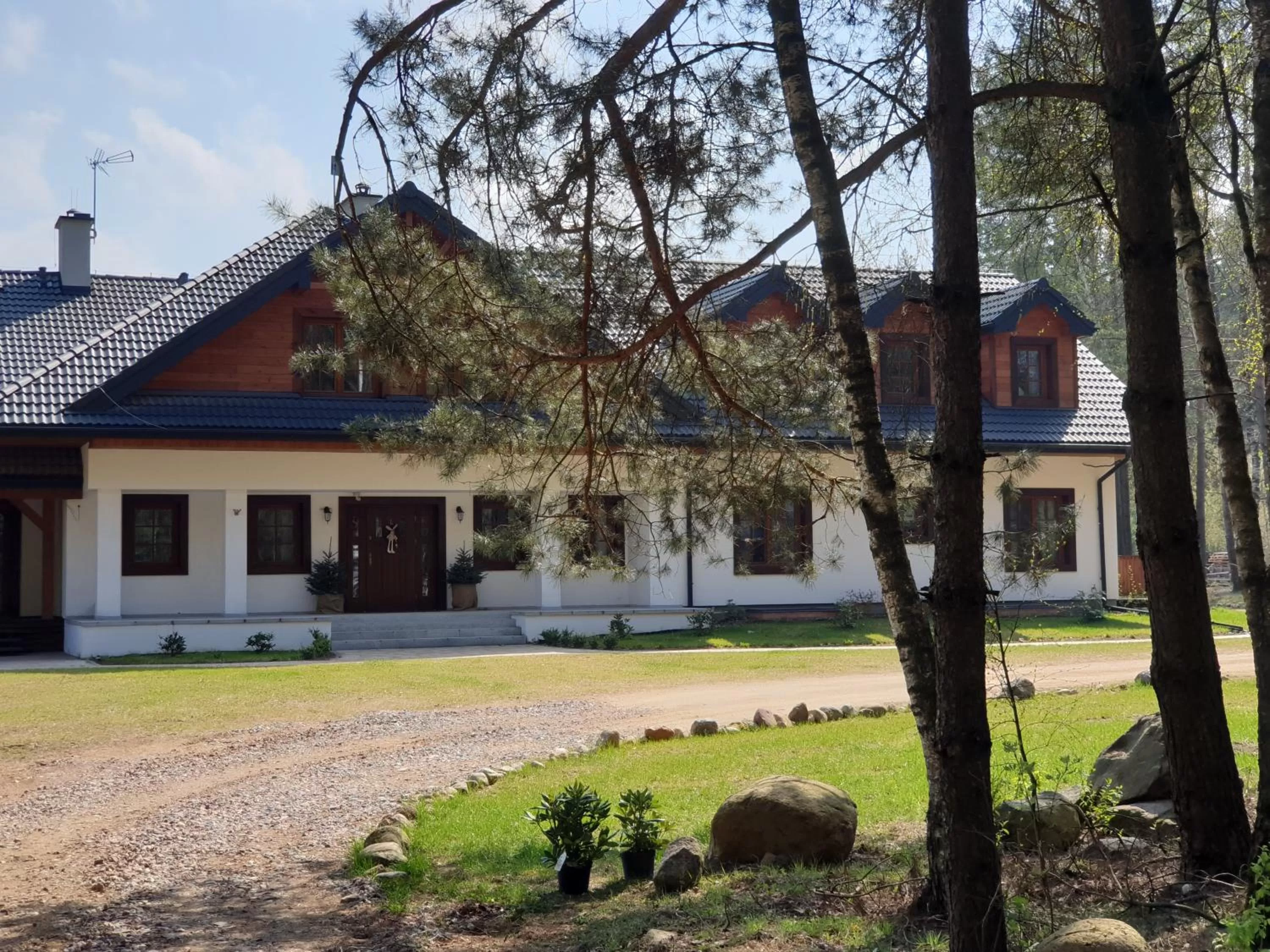 Property building in Majątek Morgi