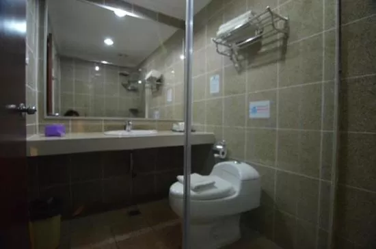 Shower in TD Lodge Kota Belud