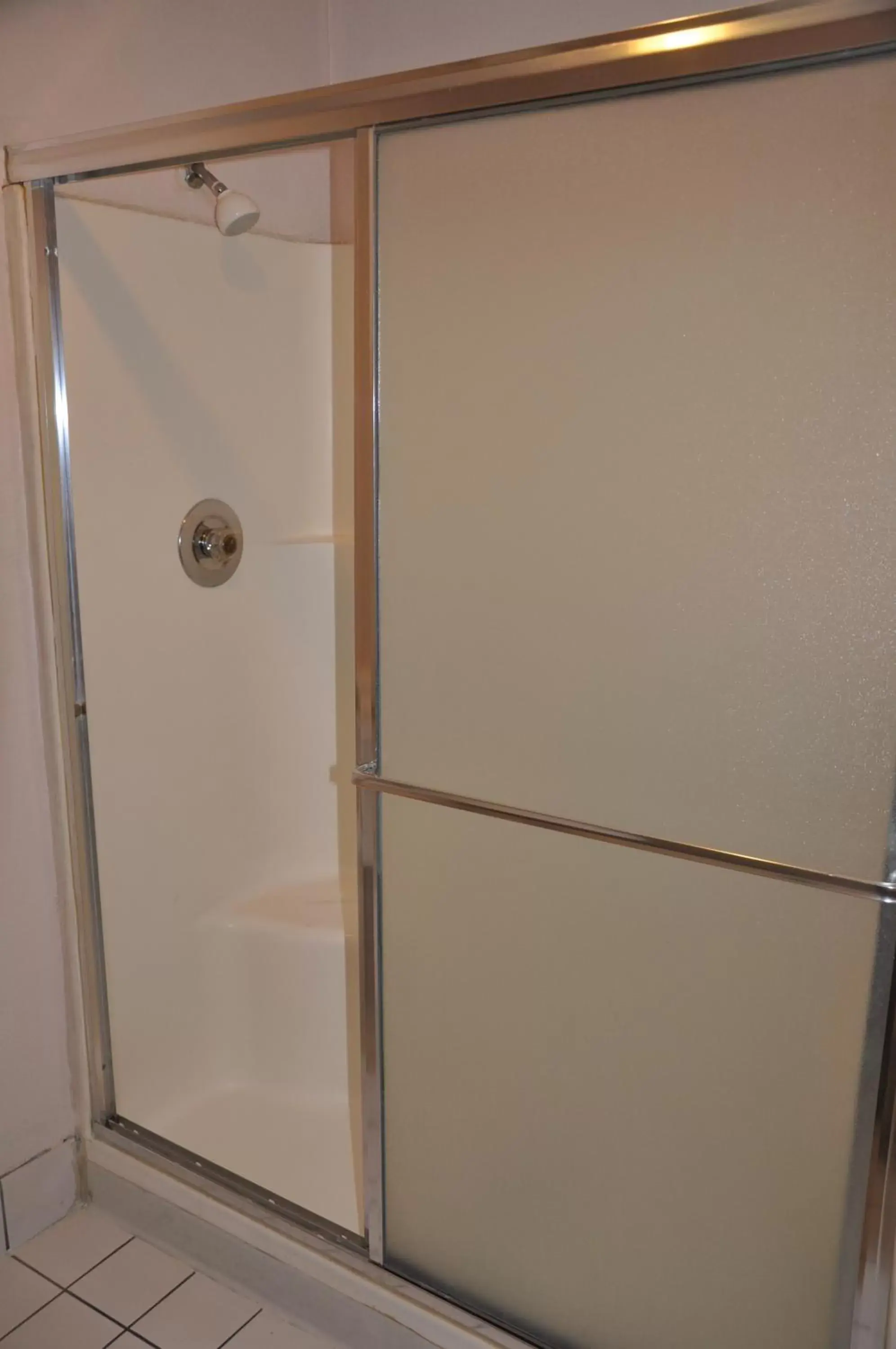 Shower, Bathroom in Super 8 by Wyndham Hayward Downtown