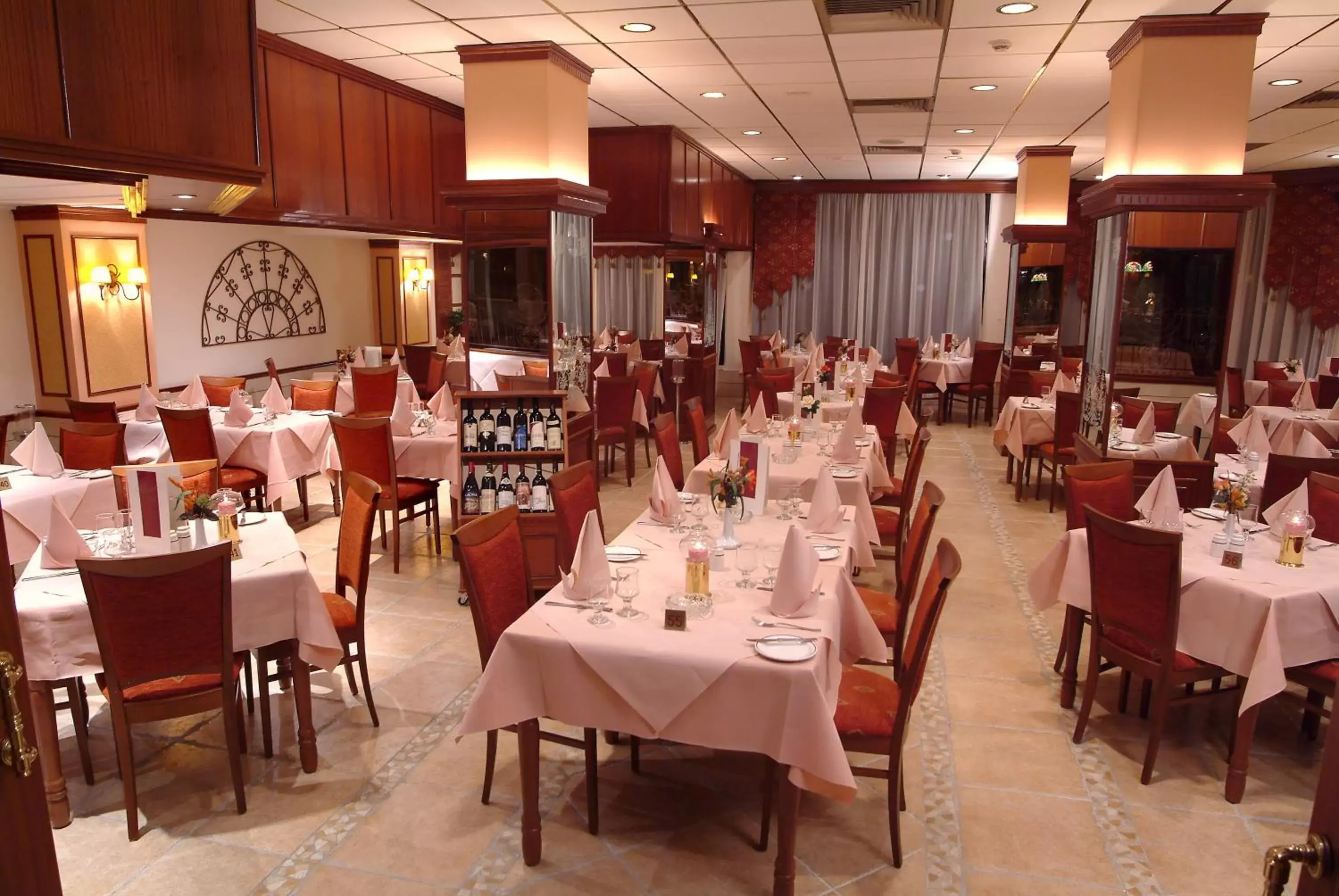 Restaurant/Places to Eat in Kapetanios Odysseia