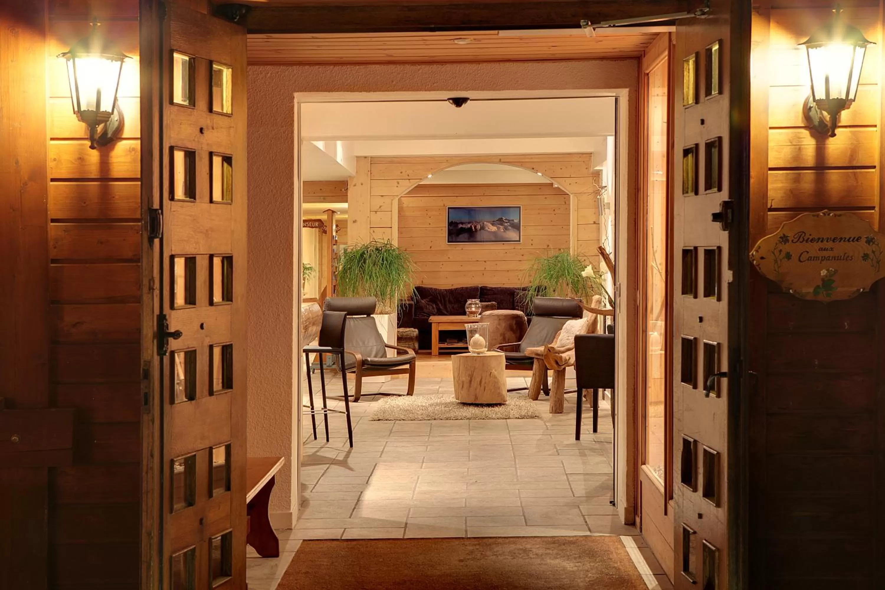 Facade/entrance in Les Campanules