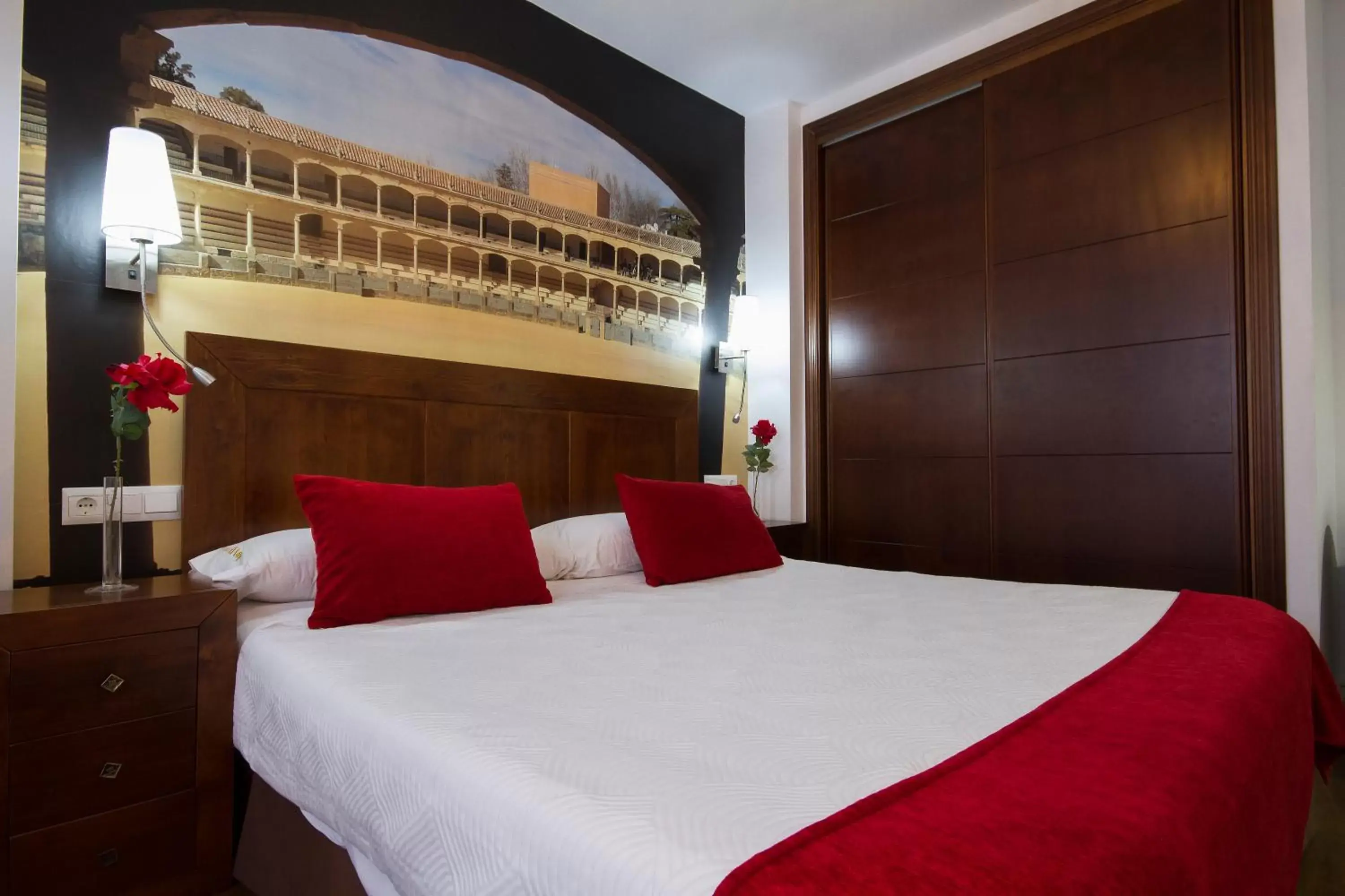 Bed in Hotel El Tajo & SPA