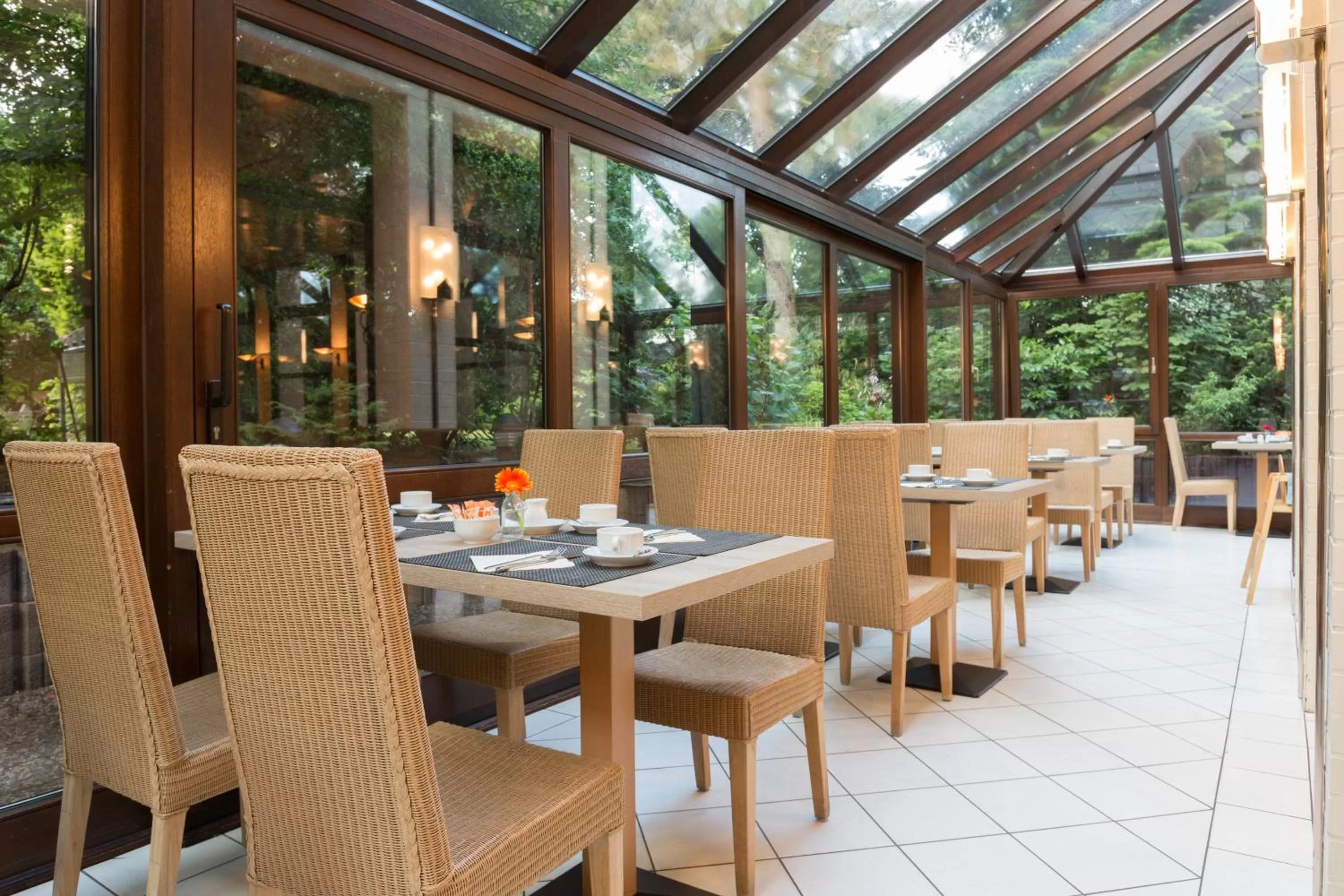 Restaurant/places to eat in Hotel Engel