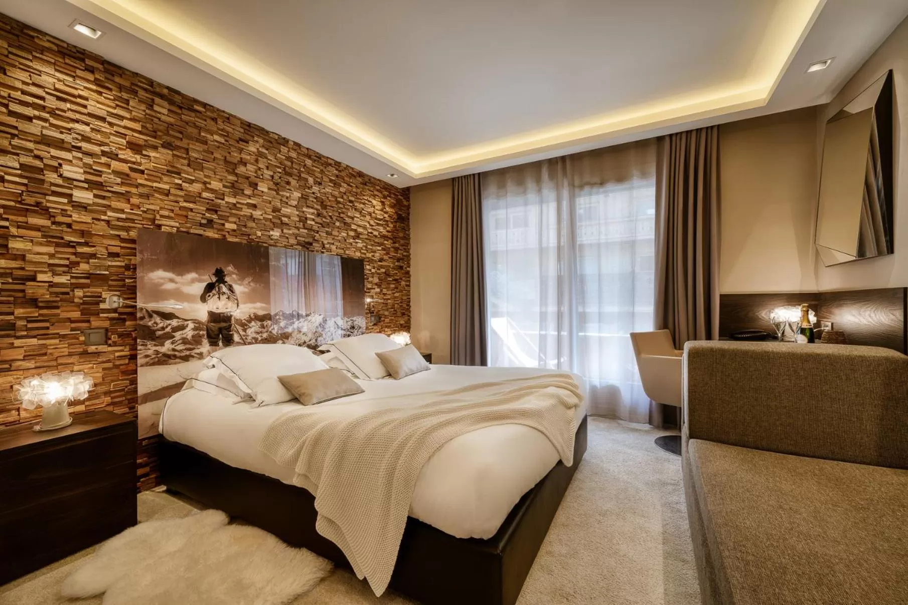 Photo of the whole room in Hotel Le Tremplin