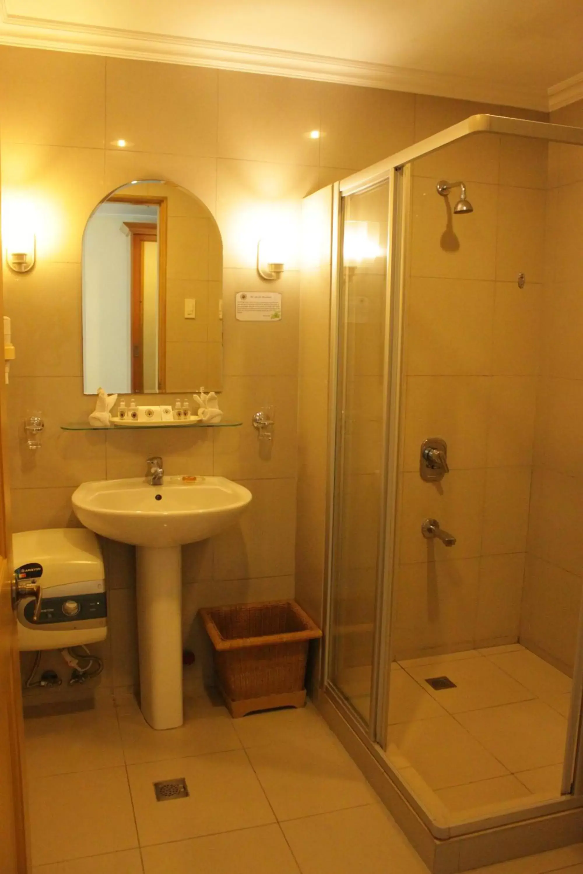 Bathroom in The Grand Dame Hotel