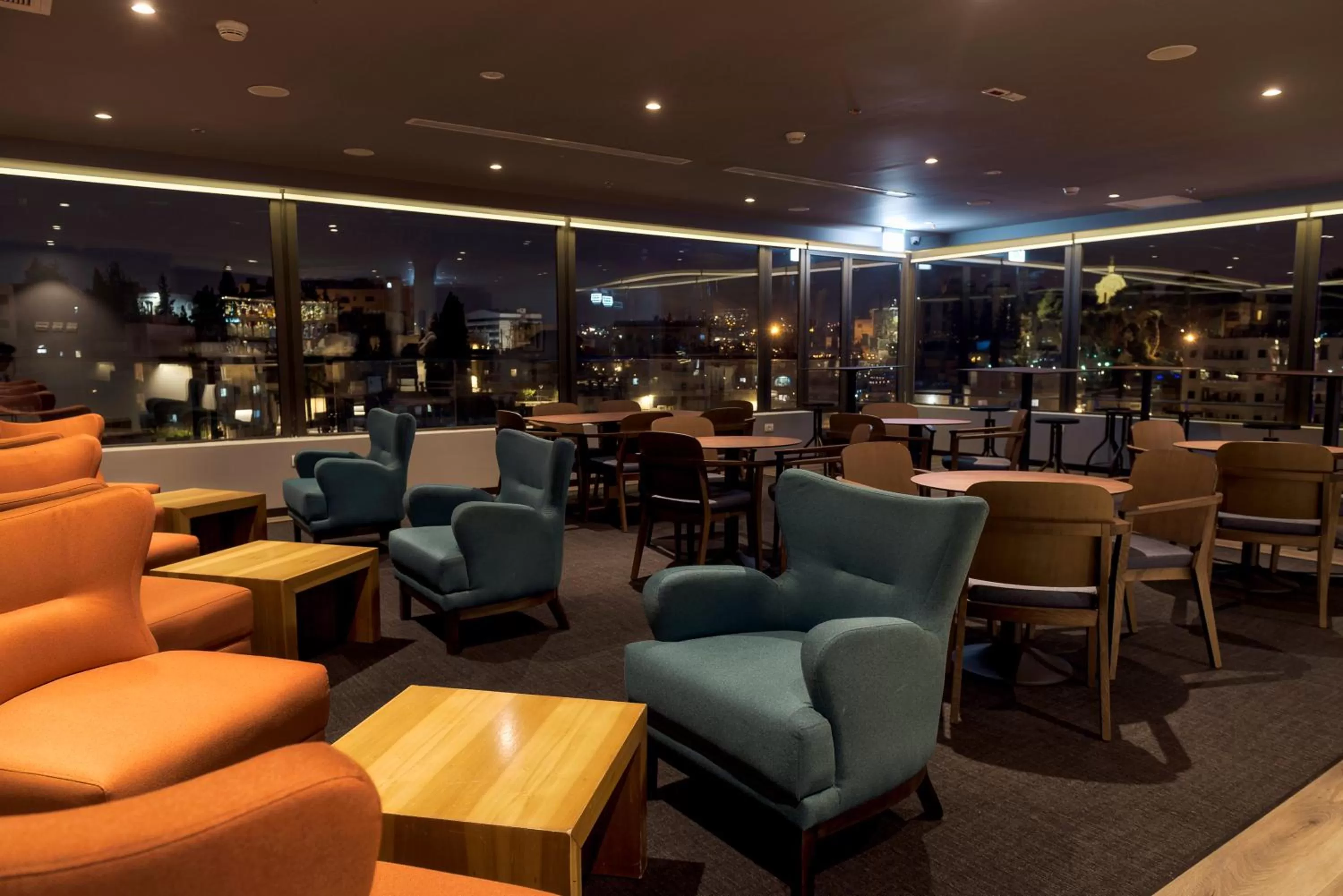 Restaurant/places to eat in Ambassador City Hotel - Bethlehem