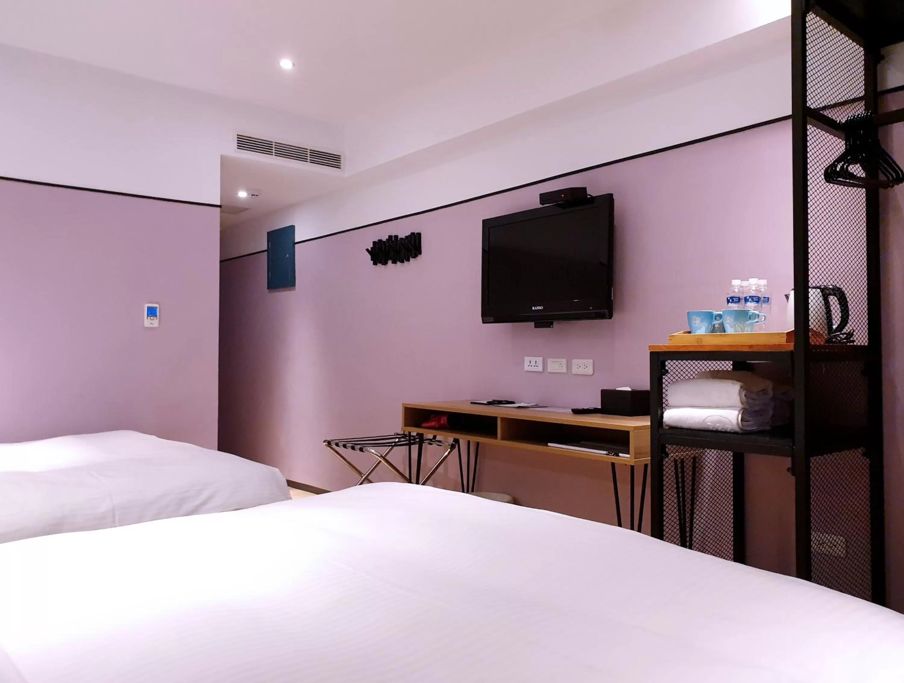 Bedroom, Bed in River Inn Kenting