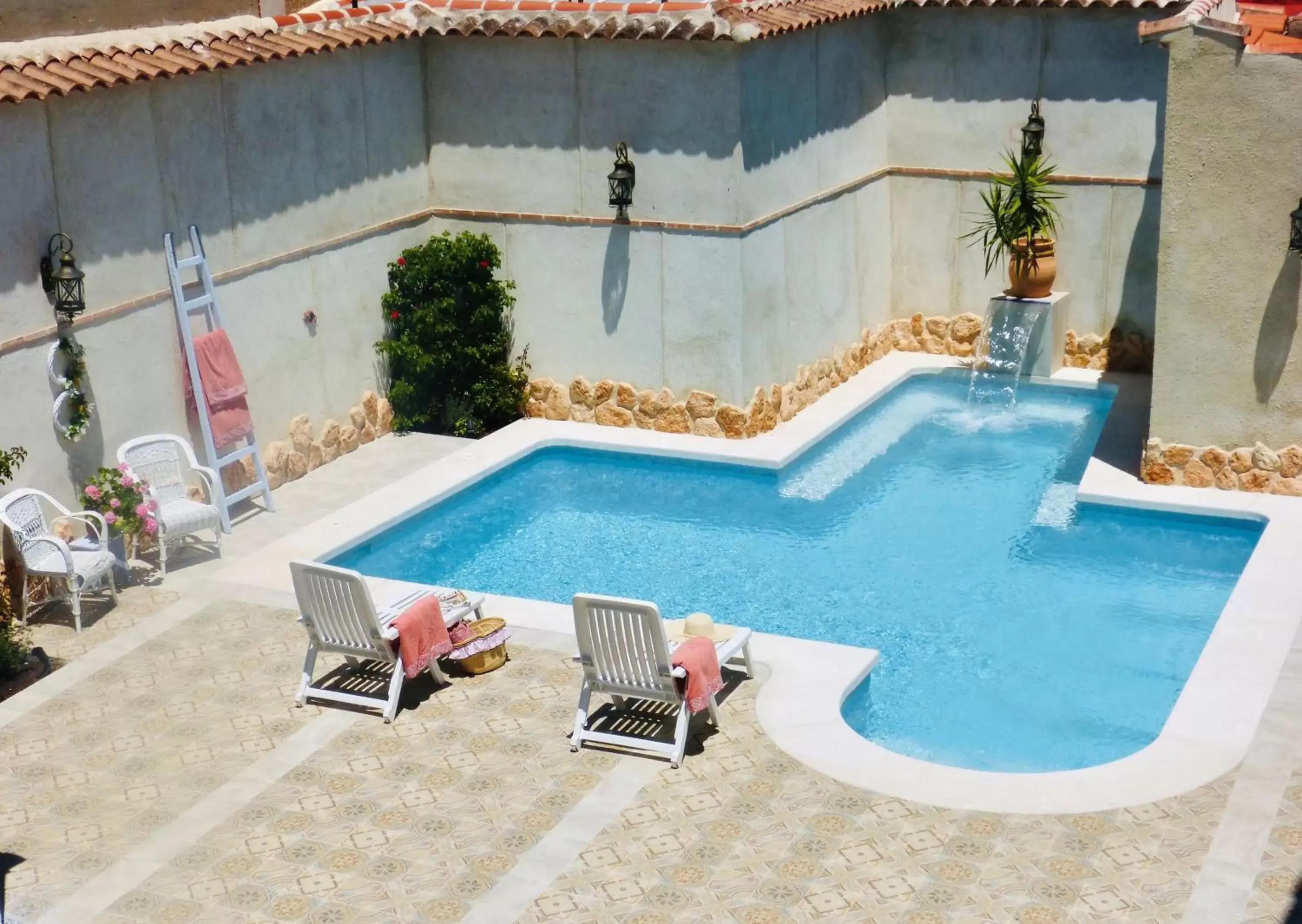 Patio, Swimming Pool in Hotel Rural Sisapo