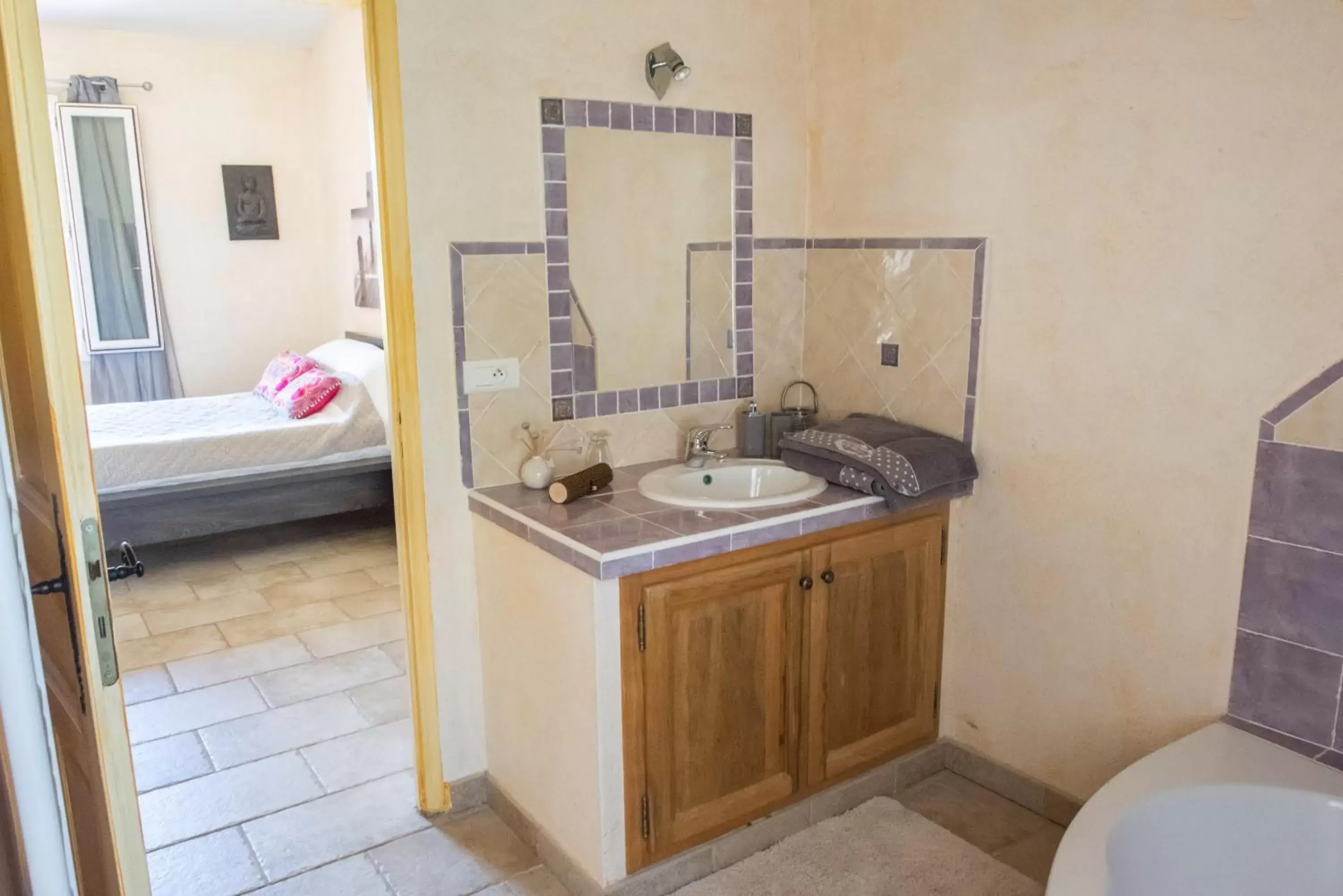 Bathroom in Chateau de Sainte Croix