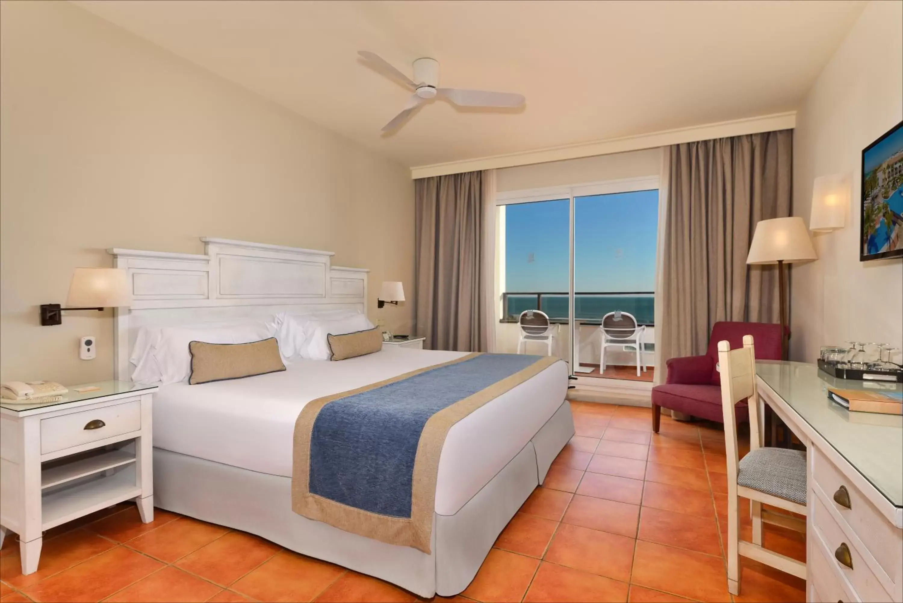 Superior Double or Twin Room with Sea View in Hotel Fuerte Conil-Resort
