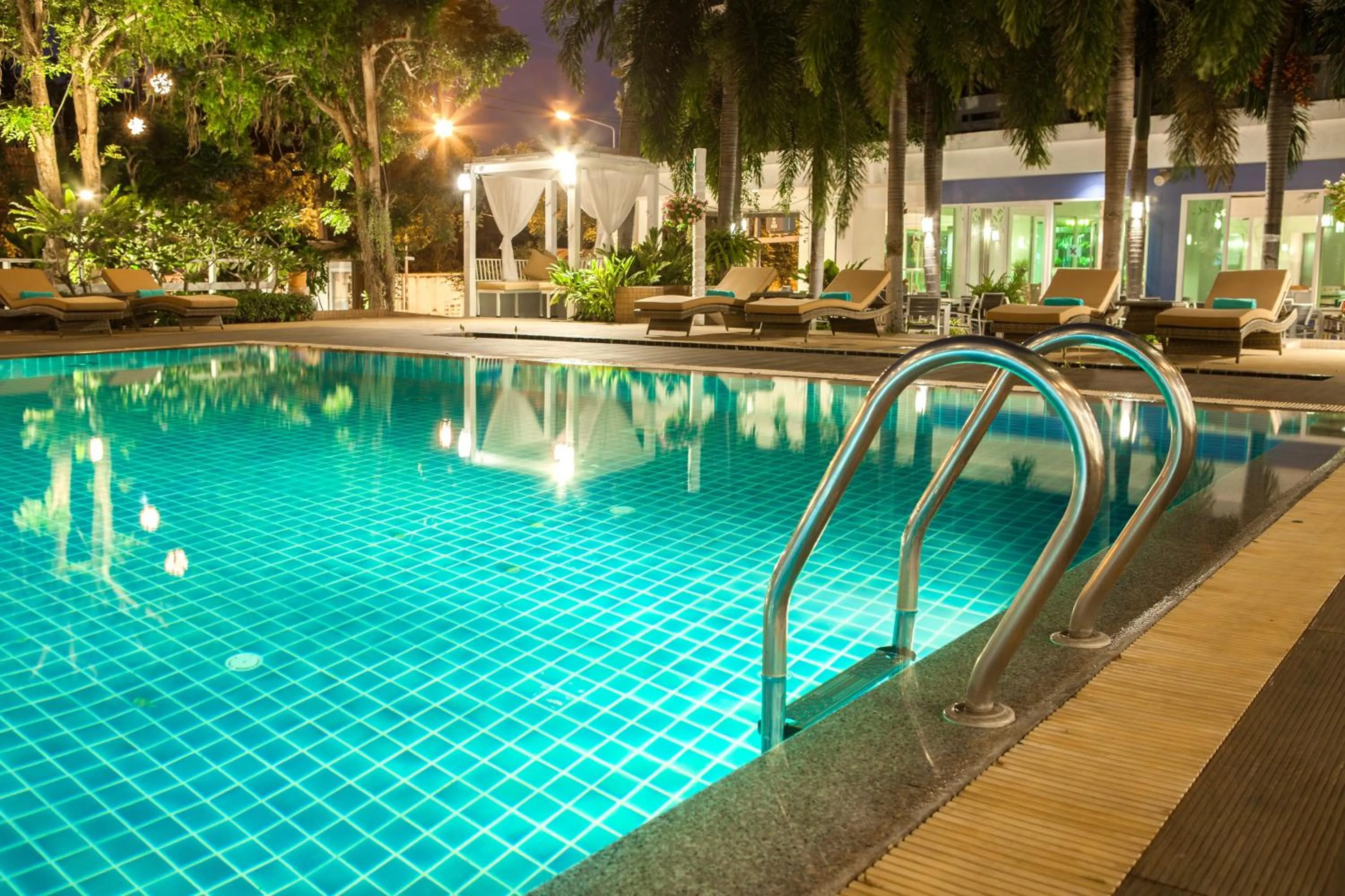 Swimming pool in Hill Fresco Hotel