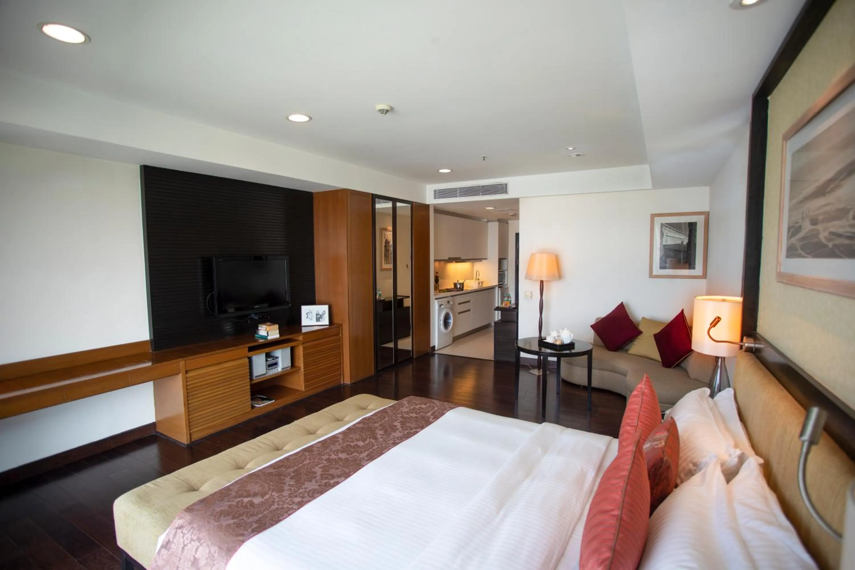 Bedroom, Bed in Somerset Greenways Chennai