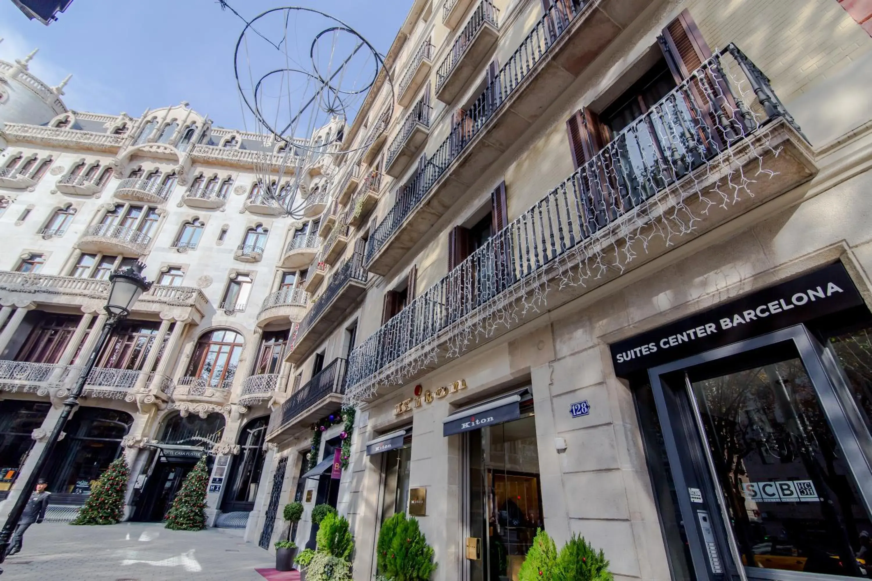 Facade/entrance, Property Building in Suites Center Barcelona