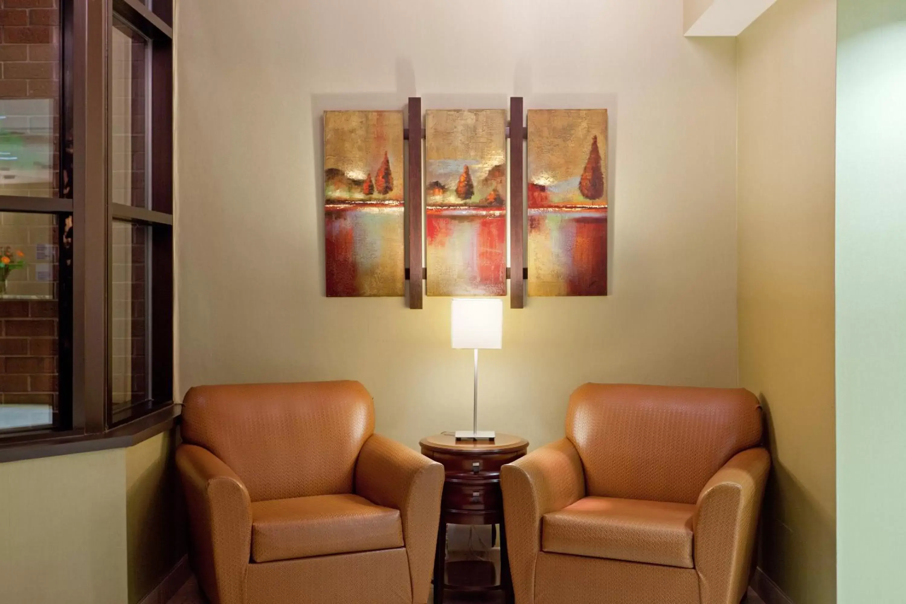 Lobby or reception, Seating Area in Holiday Inn Express St. Jean Sur Richelieu, an IHG Hotel