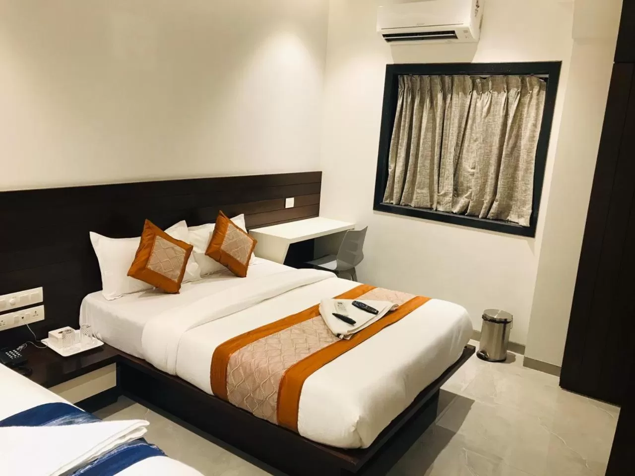 Bed in Hotel Flora Suites - Fort