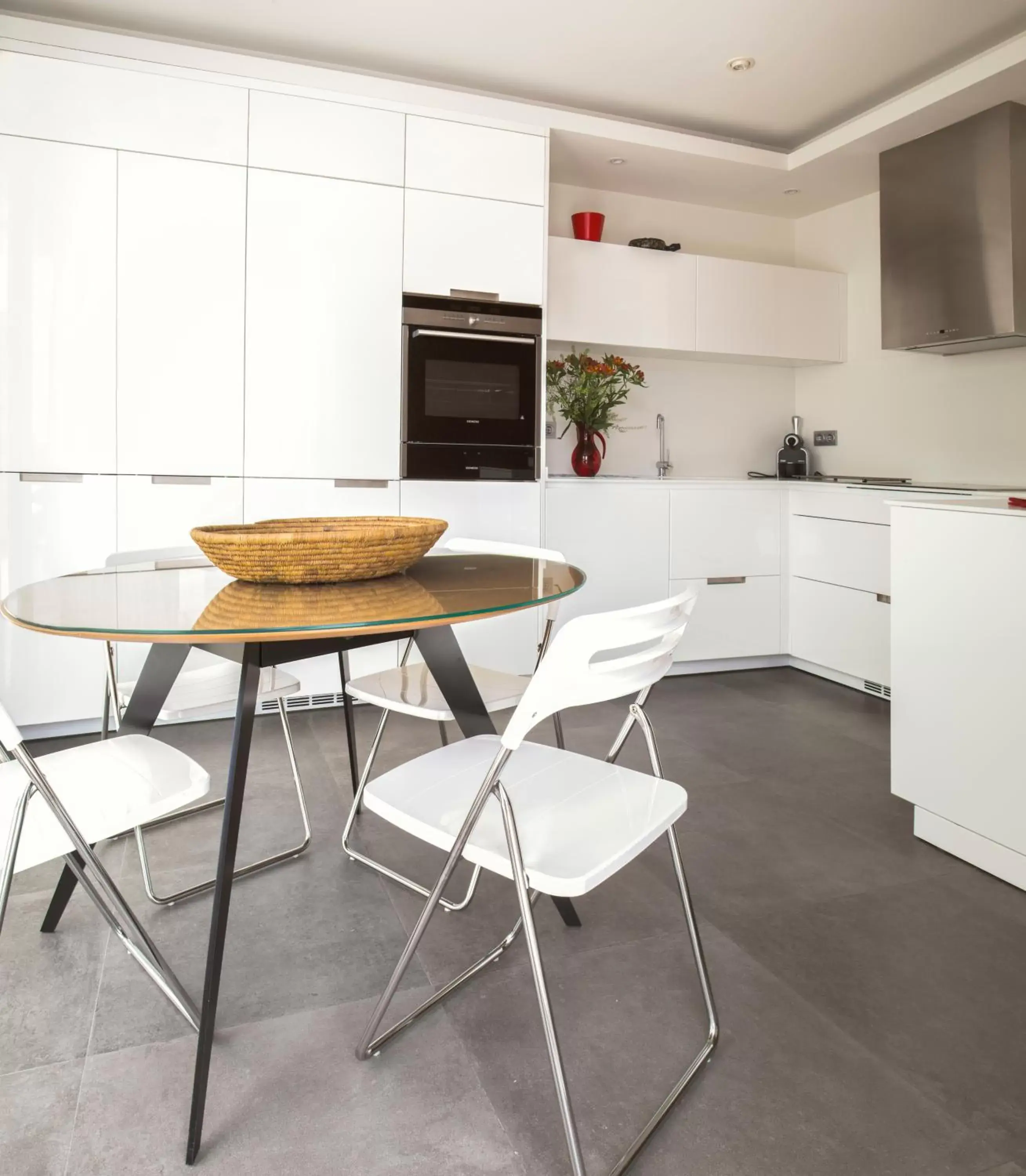 Kitchen or kitchenette, Dining Area in La Alcoba del Agua hotel boutique