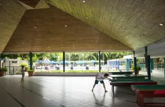 Billiards in Hotel Guadaira Resort