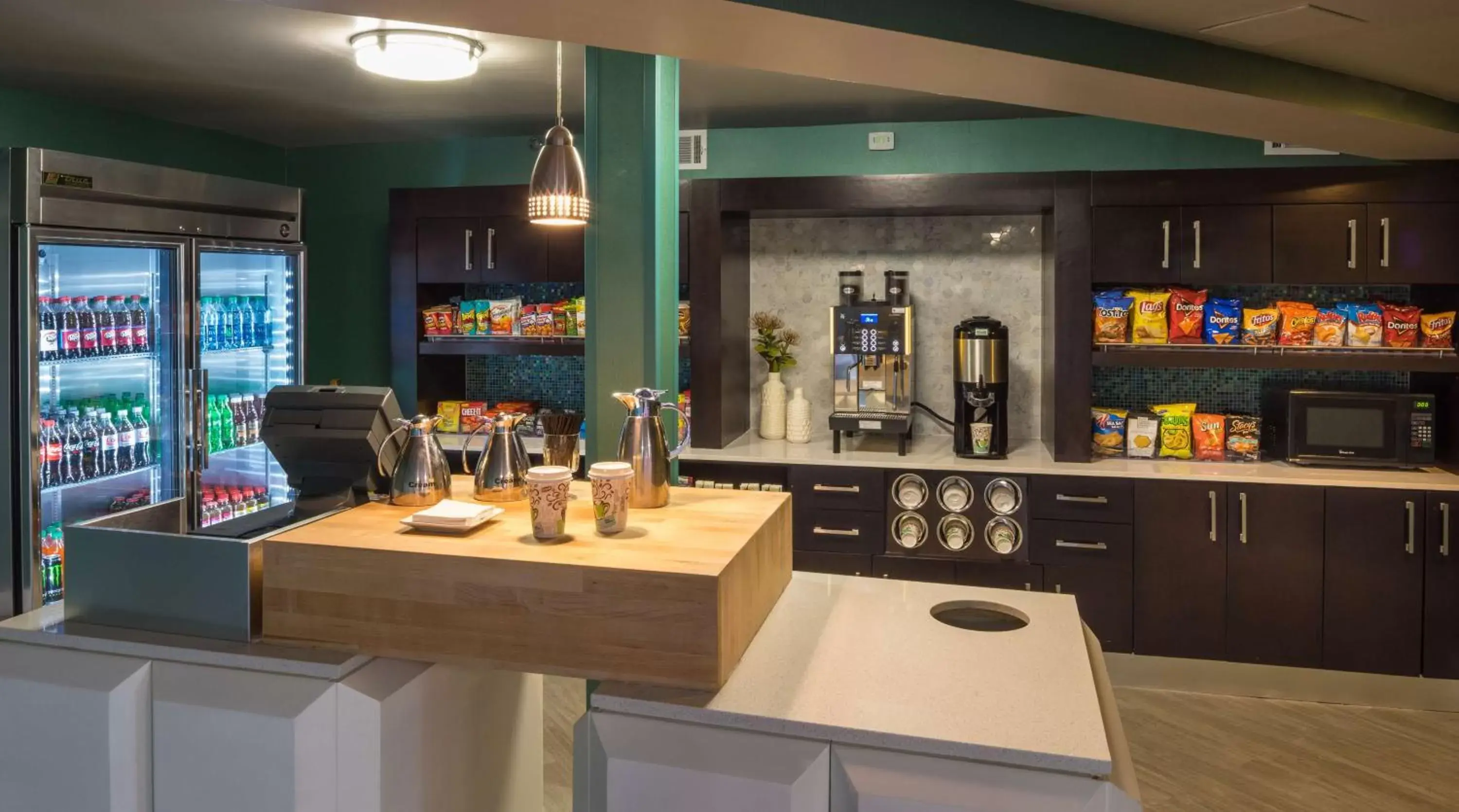 Restaurant/places to eat in DoubleTree by Hilton Austin Northwest - Arboretum Restaurant/places to eat in DoubleTree by Hilton Austin Northwest - Arboretum