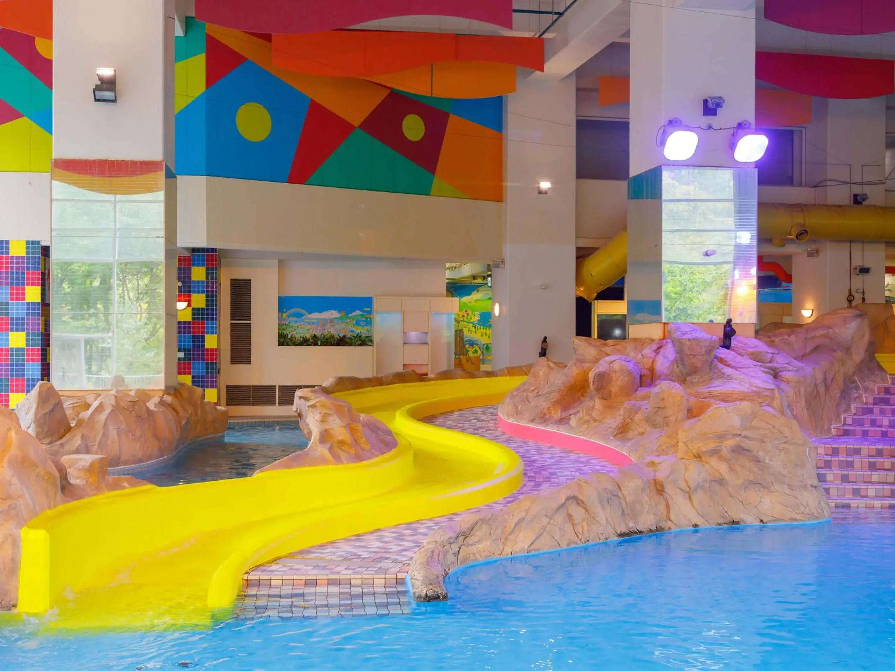 Pool view in Jozankei View Hotel Pool view in Jozankei View Hotel