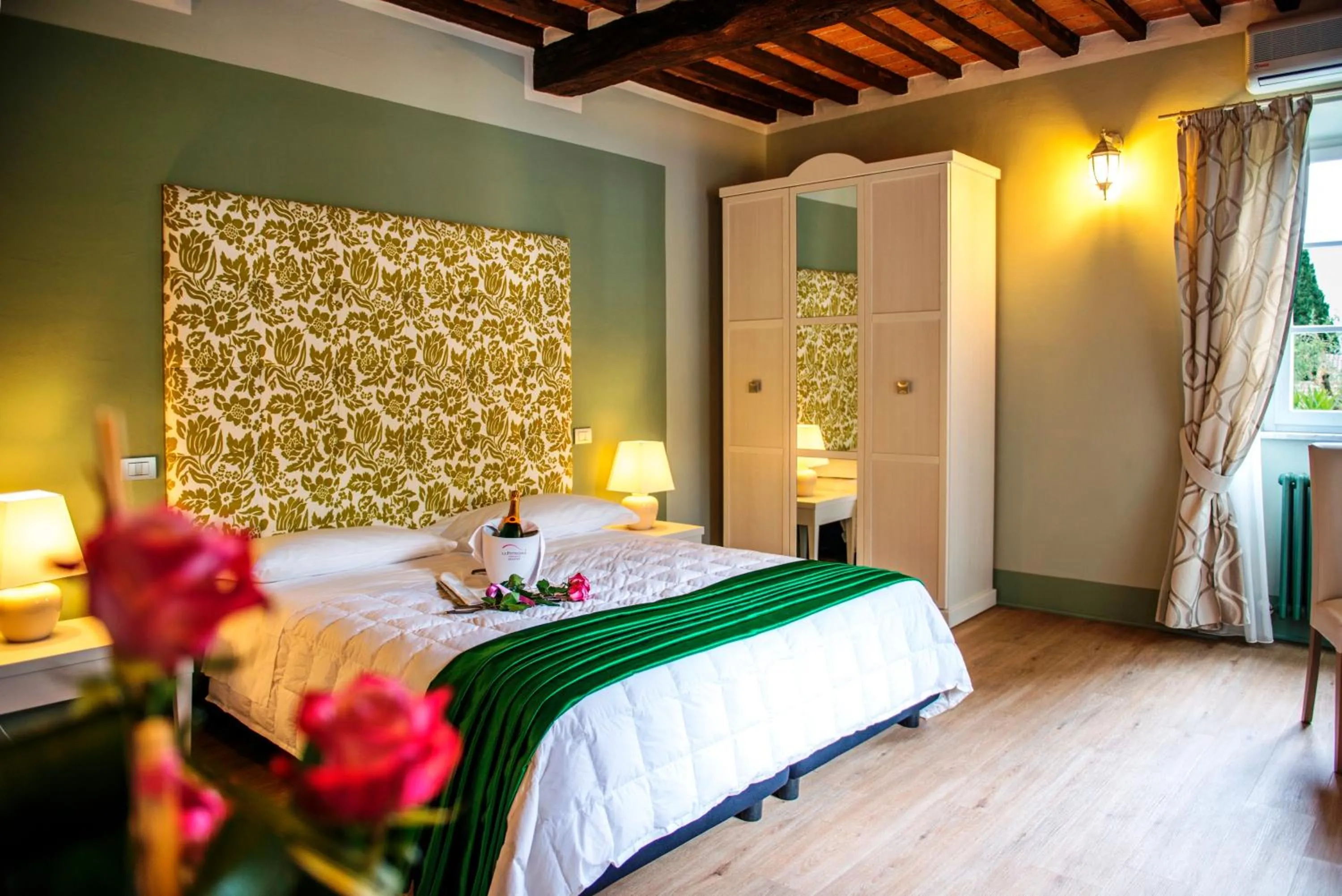 Bed in Cortona Resort & Spa