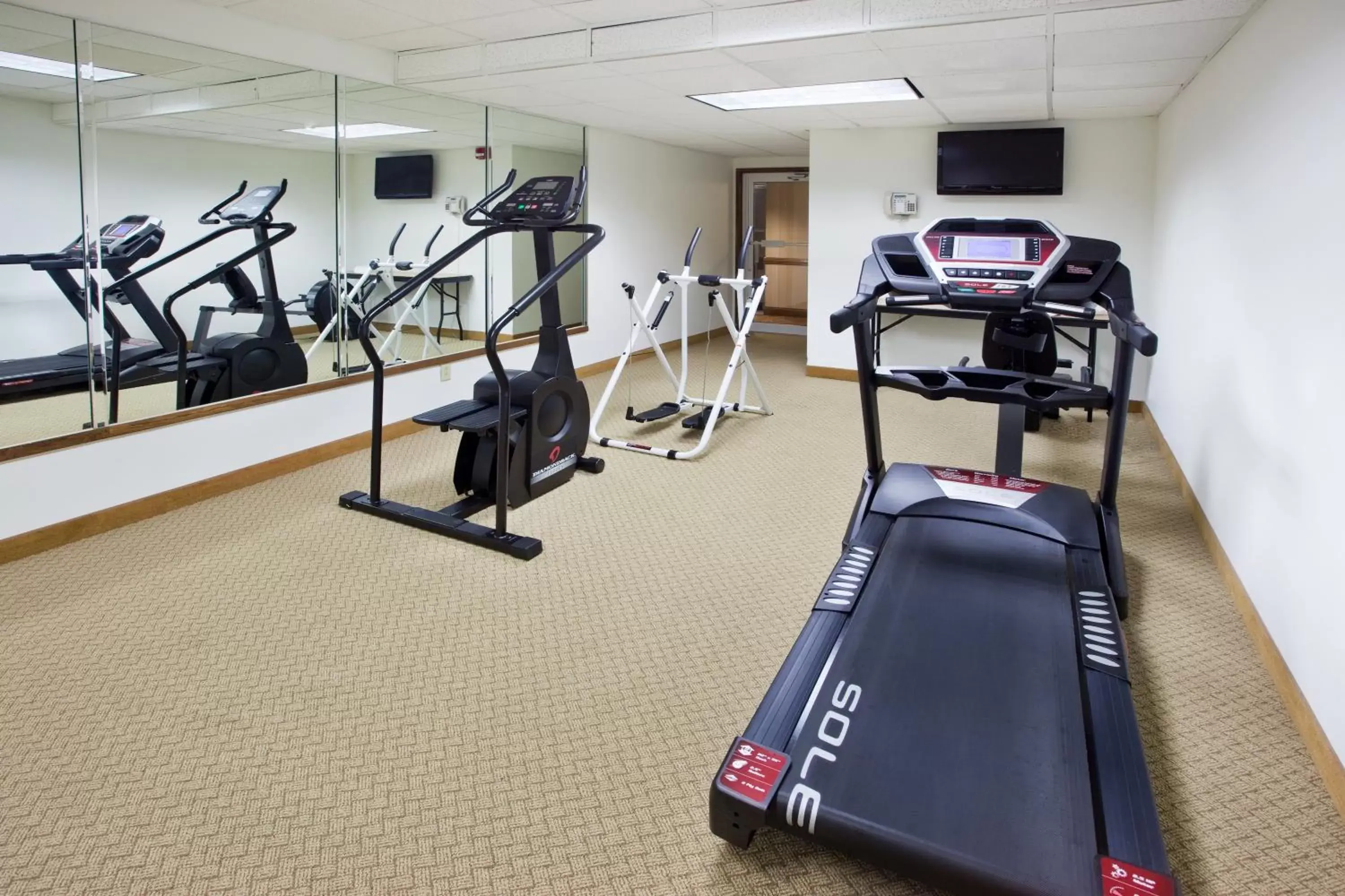 Fitness centre/facilities, Fitness Center/Facilities in Country Inn & Suites by Radisson, Columbus, GA