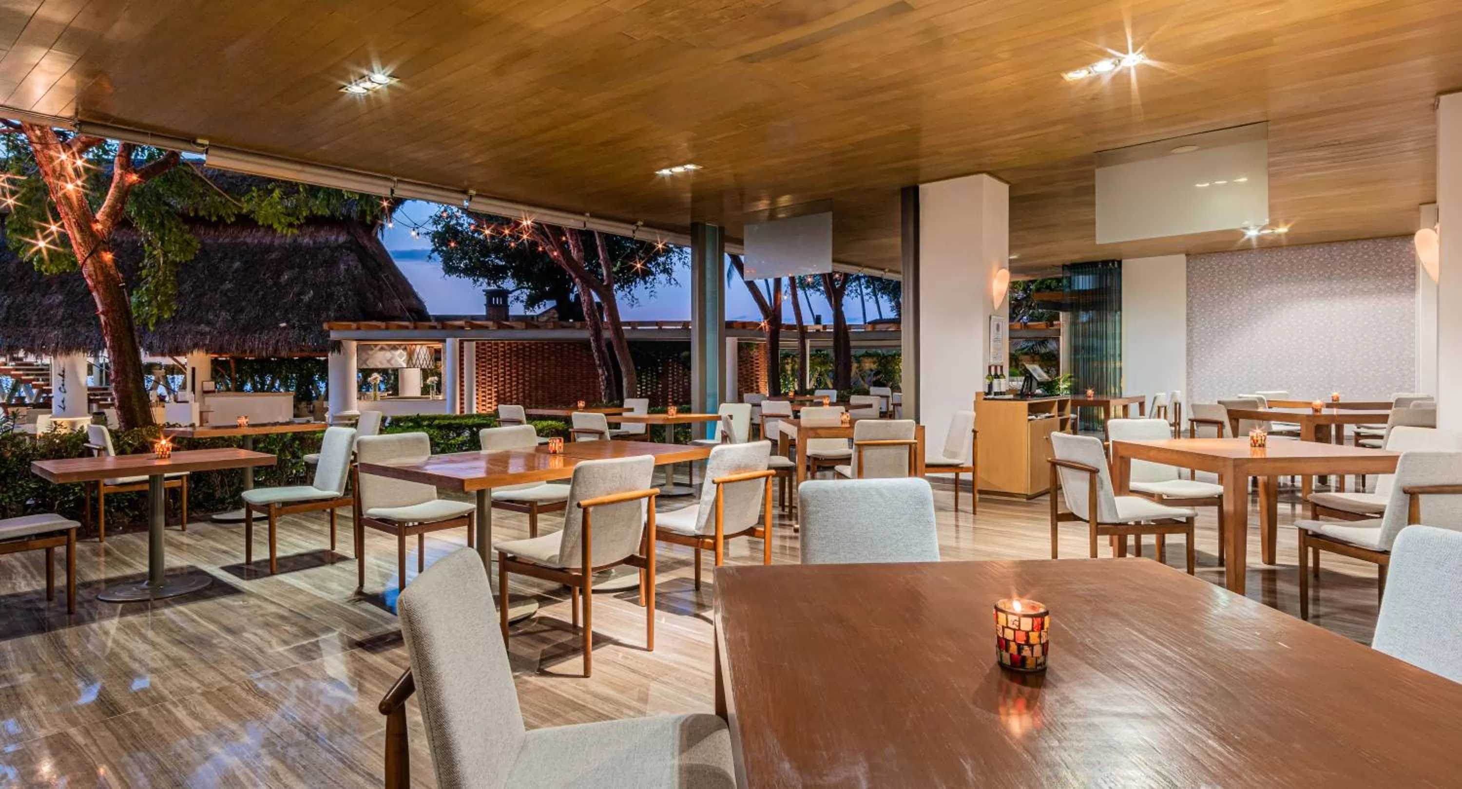 Restaurant/places to eat in Villa Premiere Boutique Hotel & Romantic Getaway - Adults Only