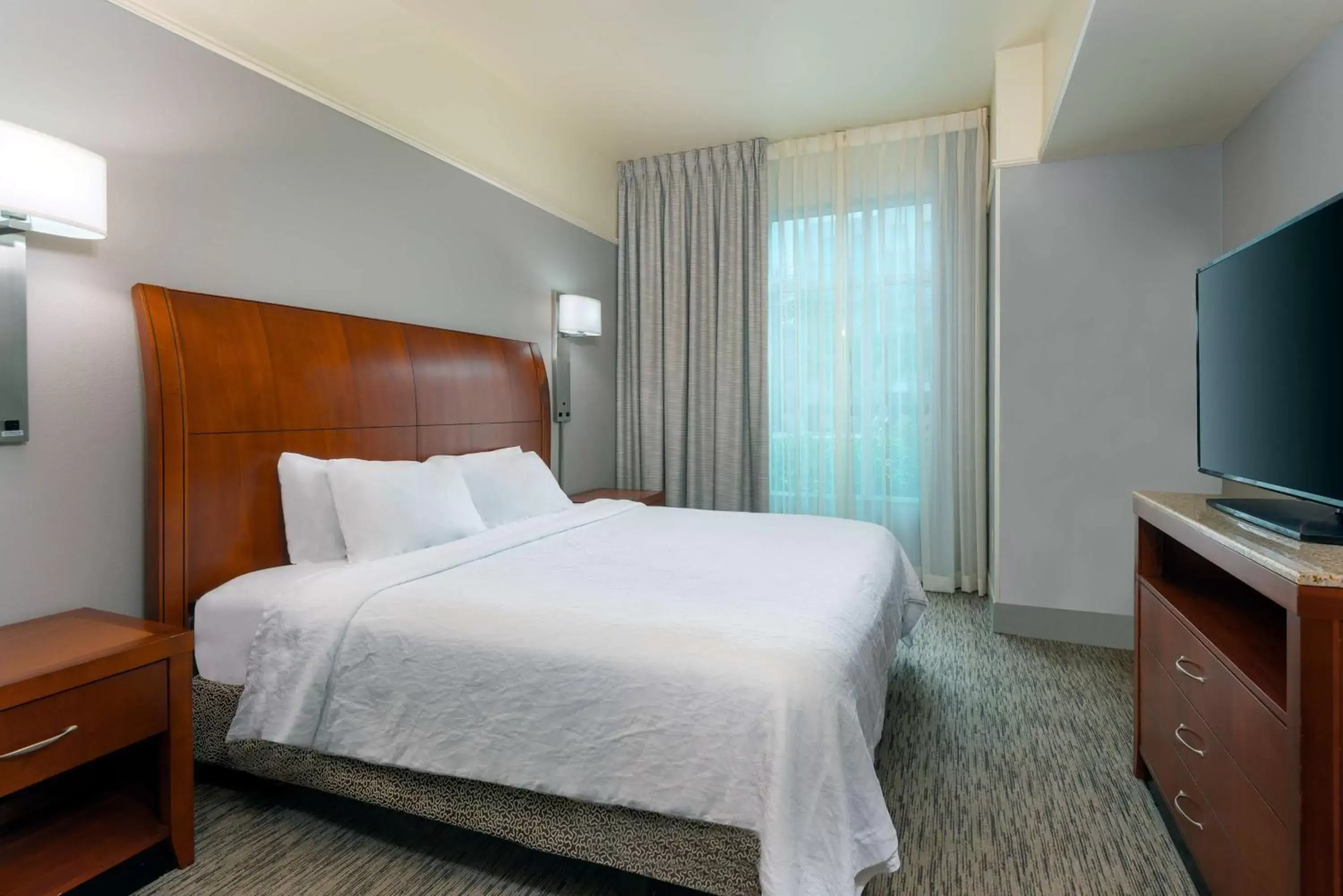 Bed in Hilton Garden Inn Tampa Airport/Westshore