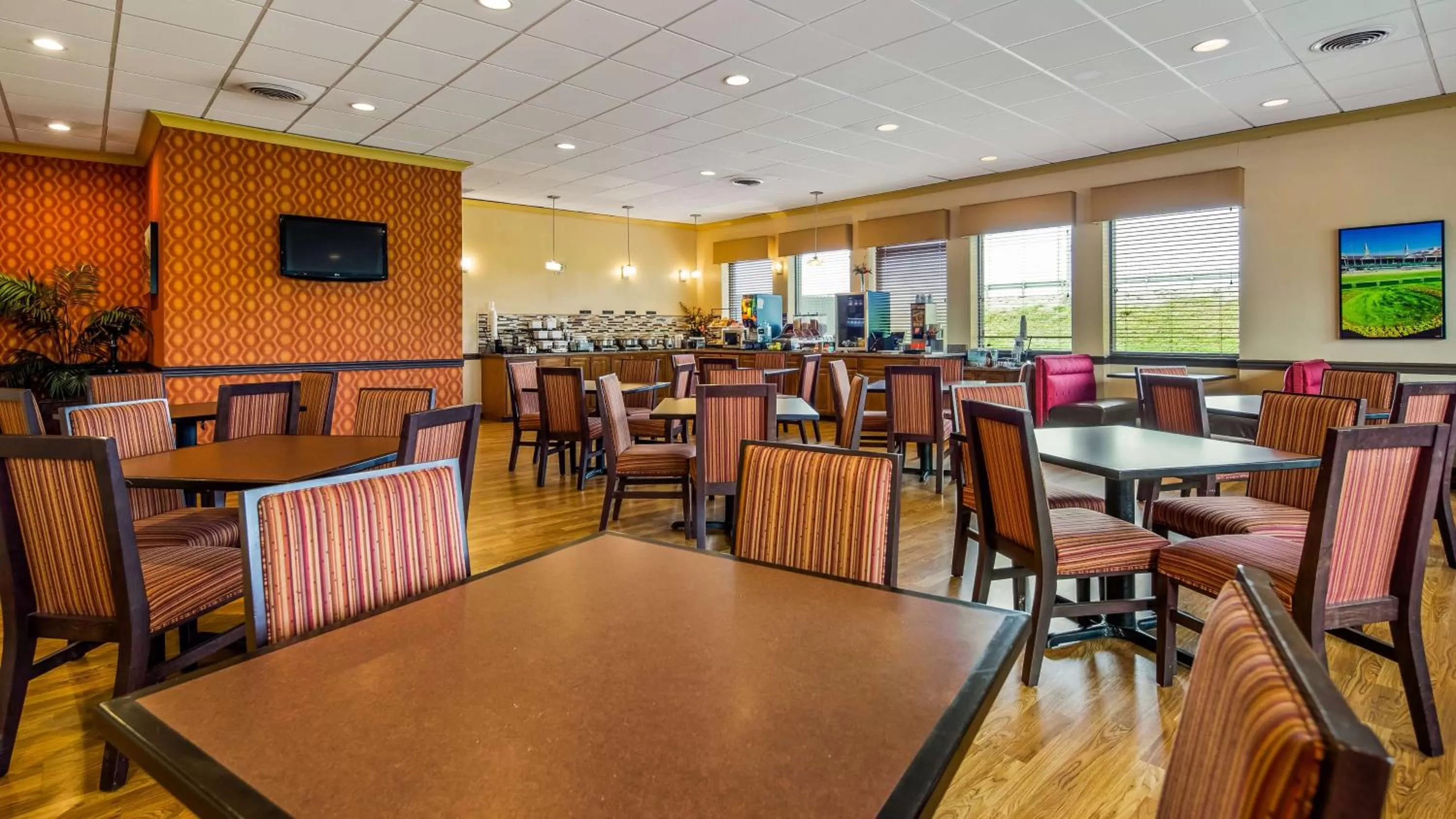 Restaurant/places to eat in Best Western Shepherdsville