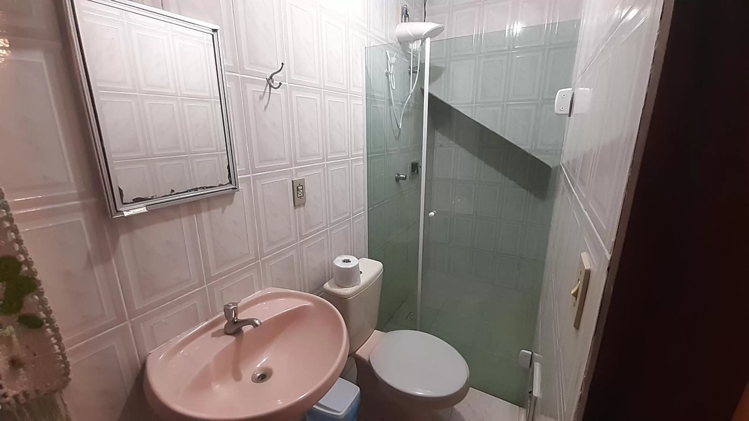 Shower in Pousada Reino Encantado - São Thomé das Letras - Minas Gerais