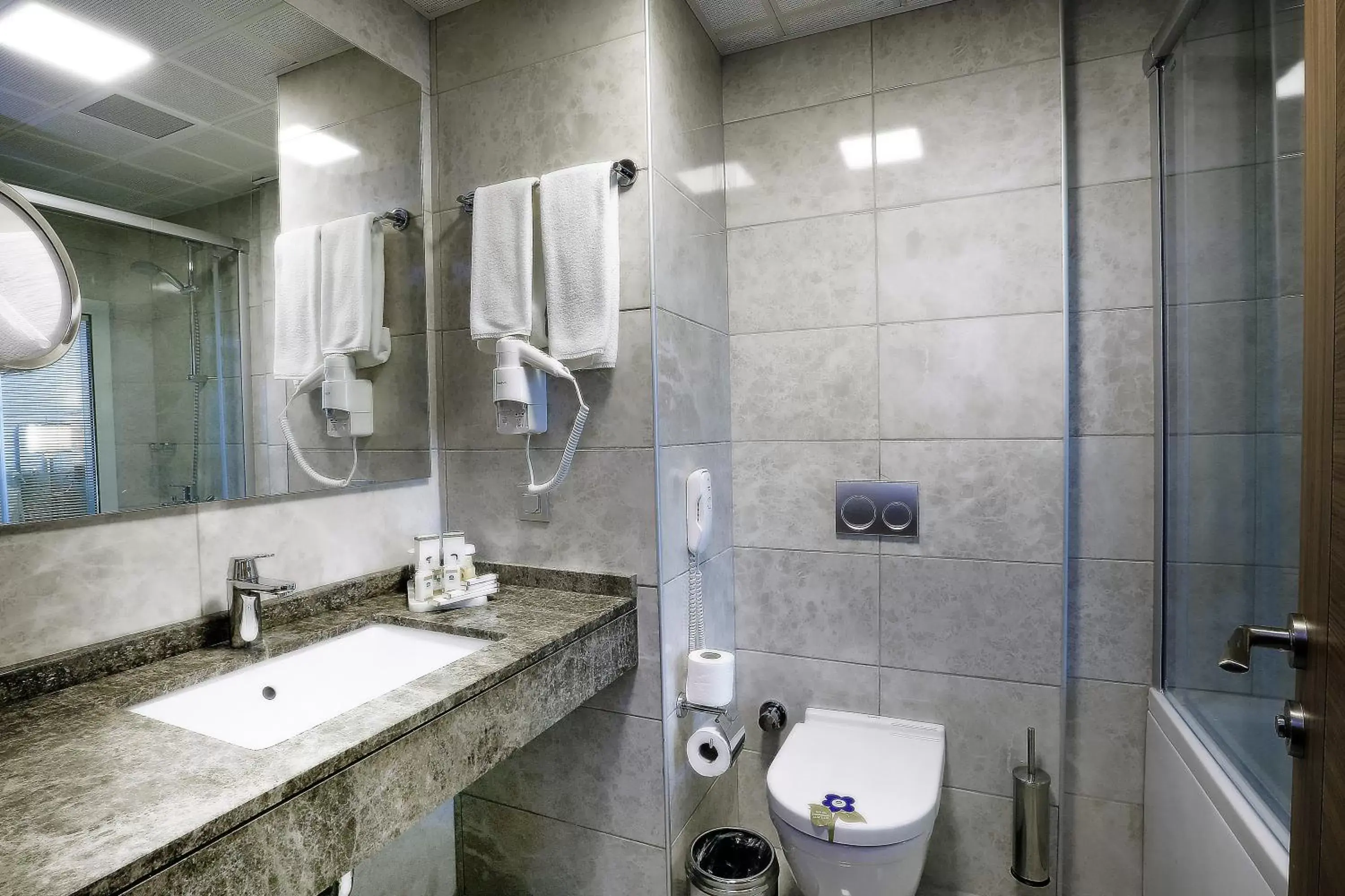 Toilet, Bathroom in Best Western Premier Karsiyaka Convention & Spa Hotel