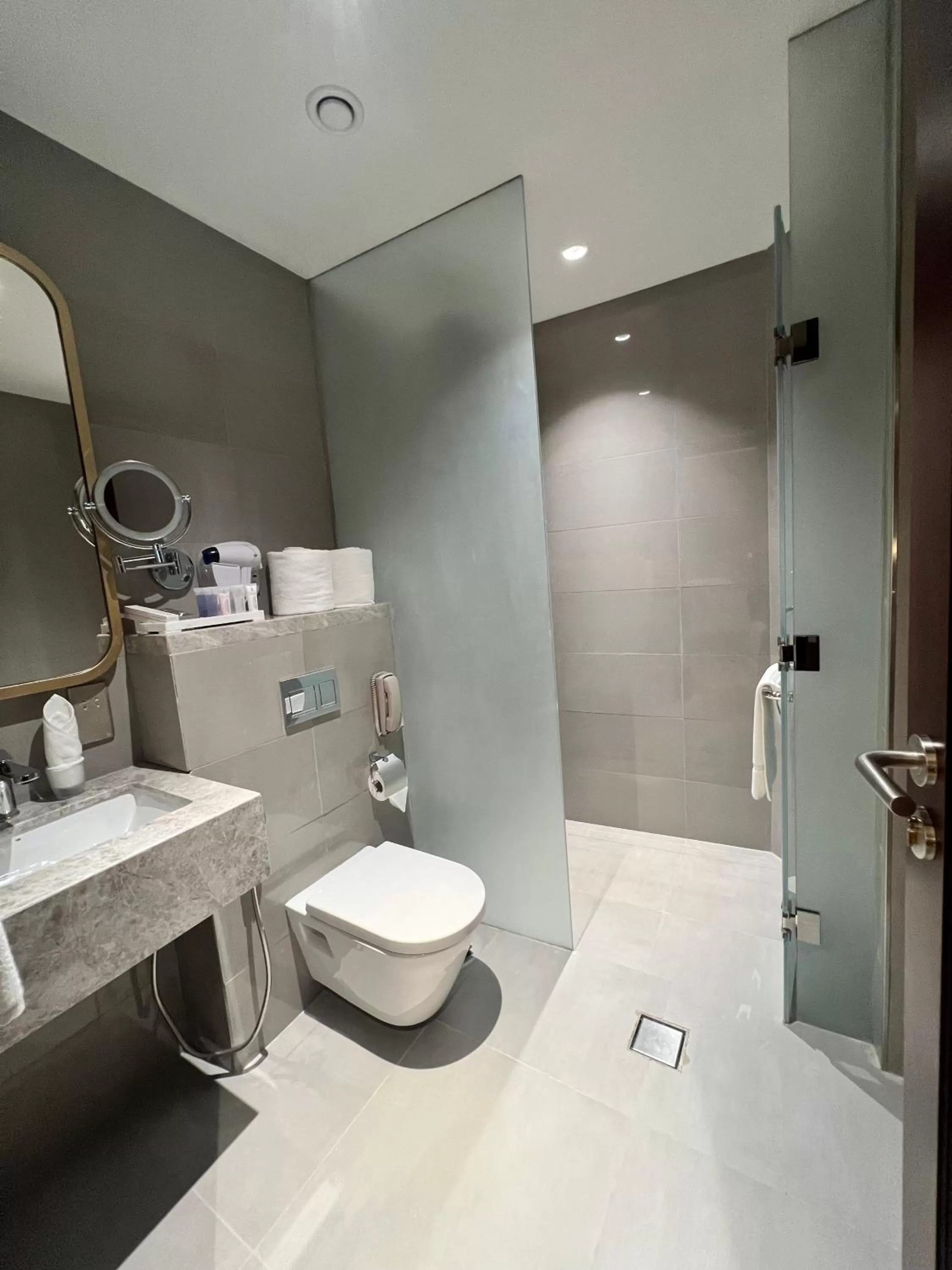 Bathroom in City Seasons Suites