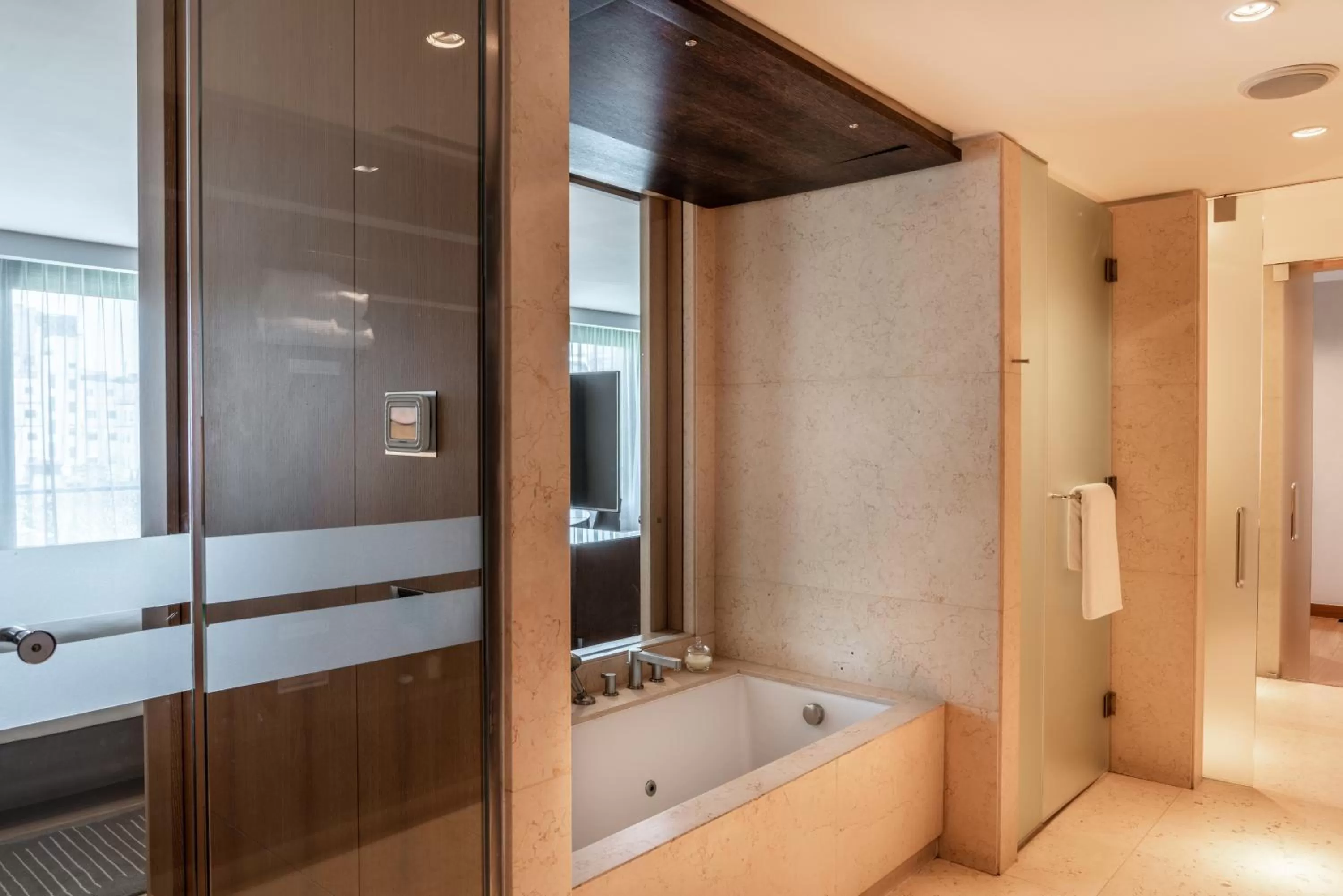 Bathroom in Palacio Duhau - Park Hyatt Buenos Aires