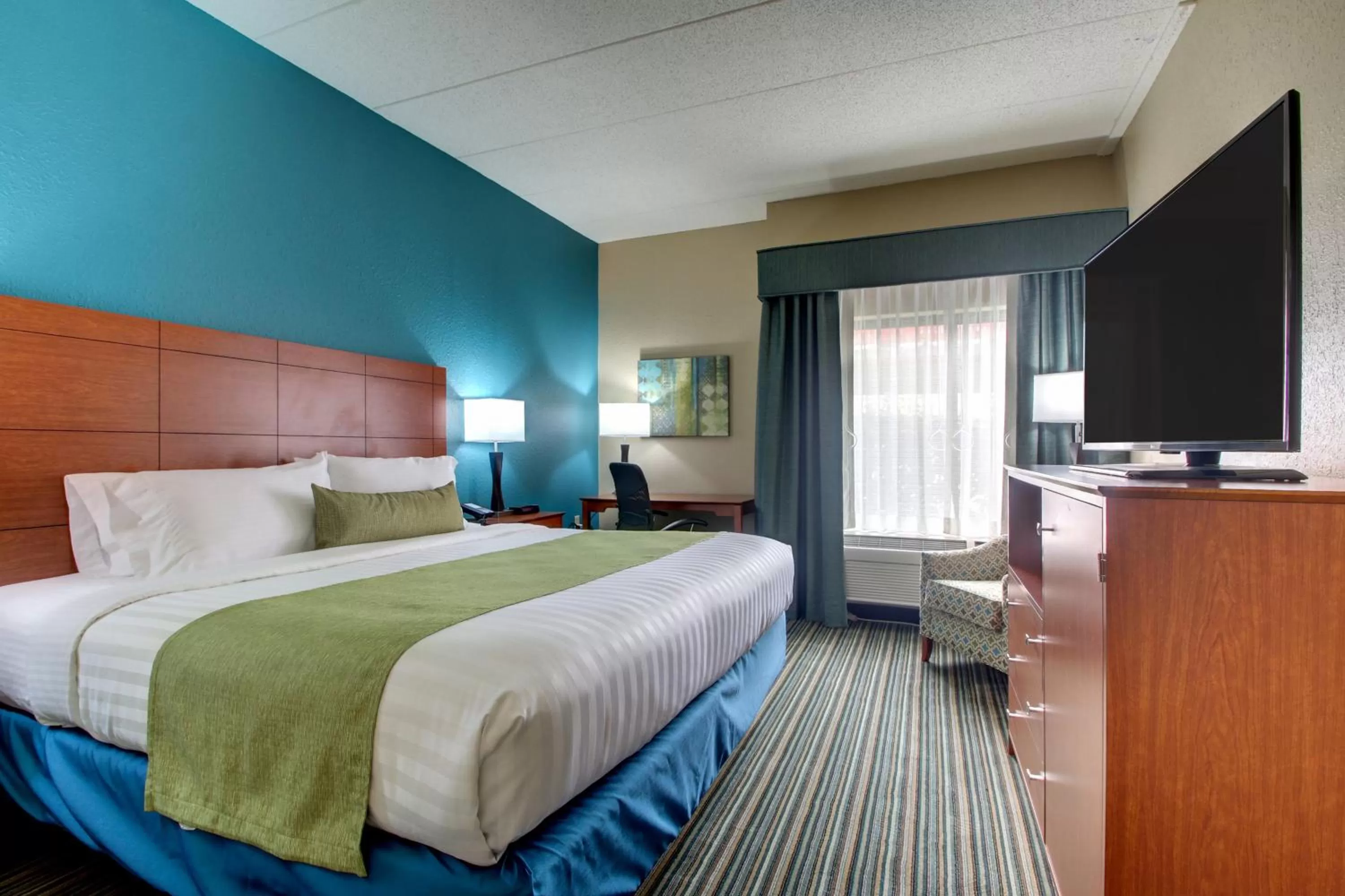 Bed in Best Western Eagles Inn