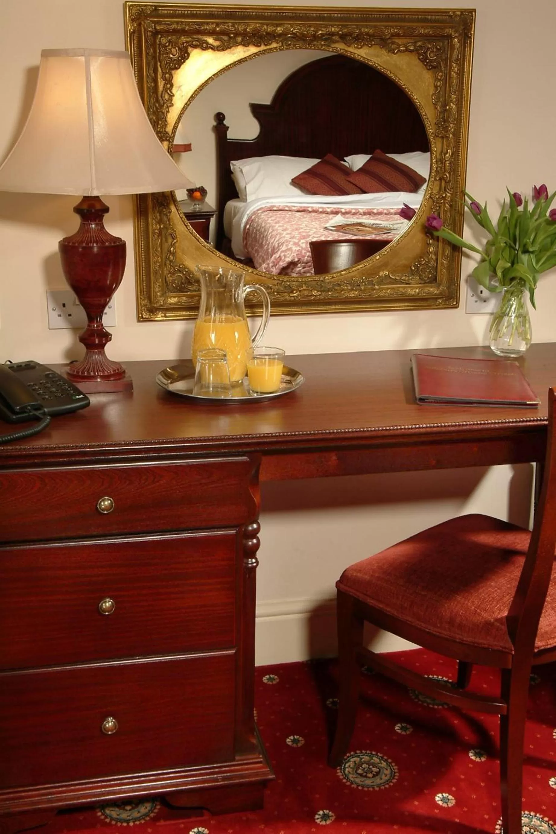 Twin Room in Taunton House Hotel