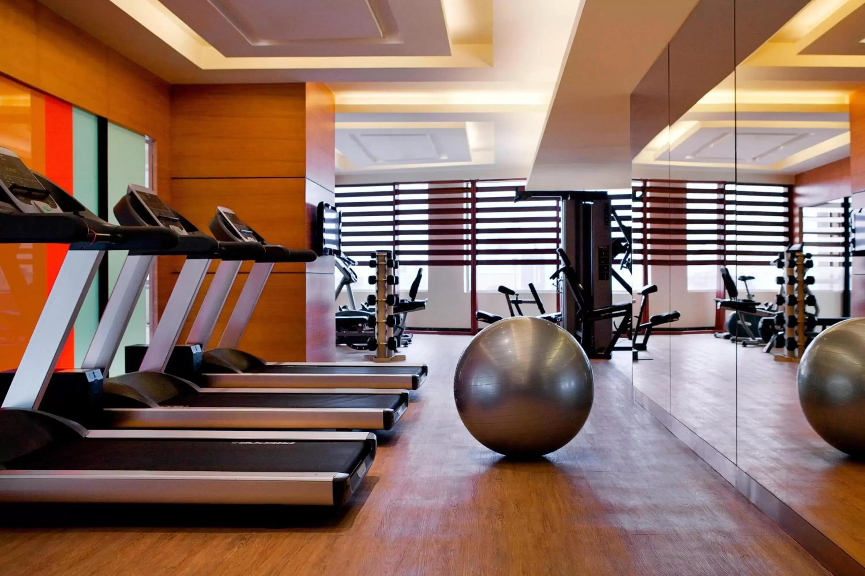 Fitness centre/facilities, Fitness Center/Facilities in Courtyard by Marriott Ahmedabad