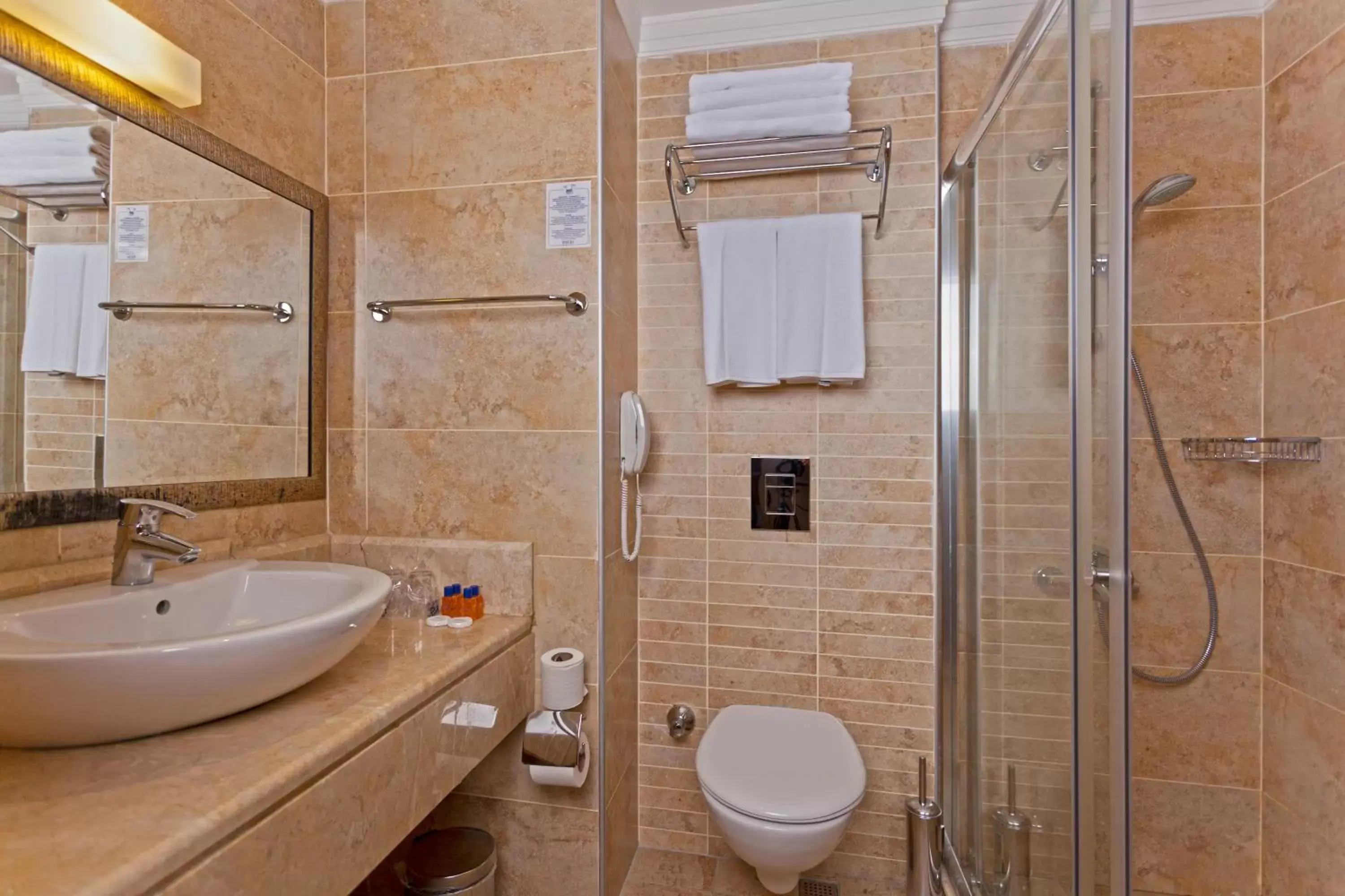 Bathroom in Riviera Hotel & Spa