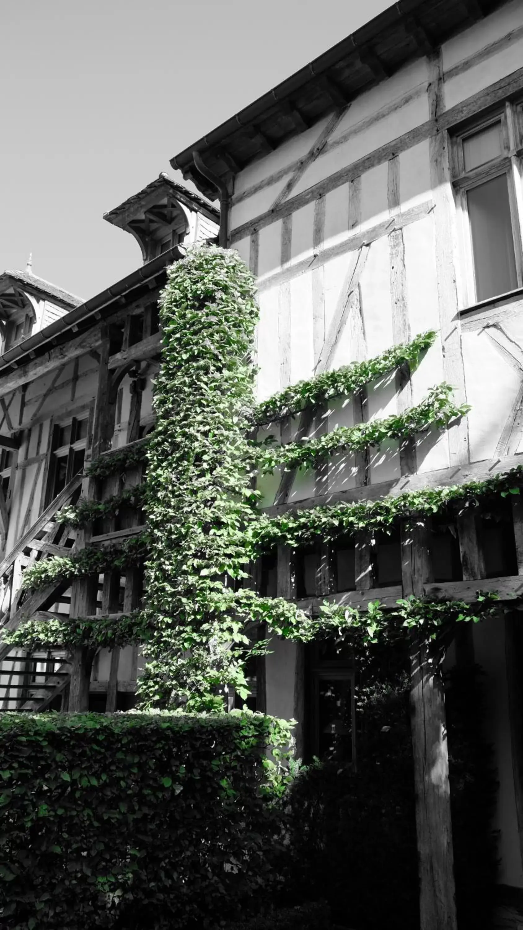 Facade/entrance, Property Building in Hôtel la Maison de Rhodes & Spa