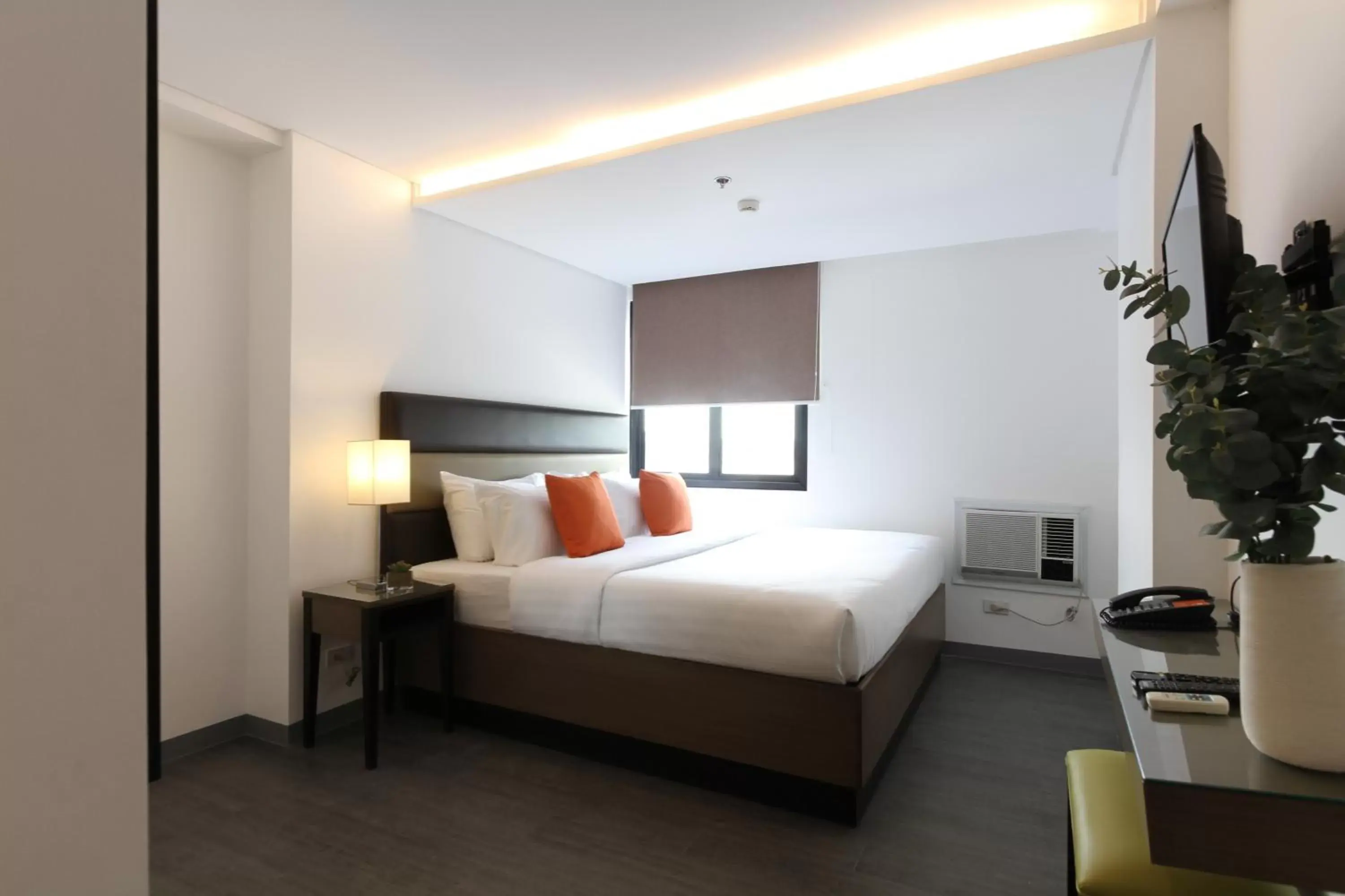 Bed in Privato Makati - Multiple Use Hotel