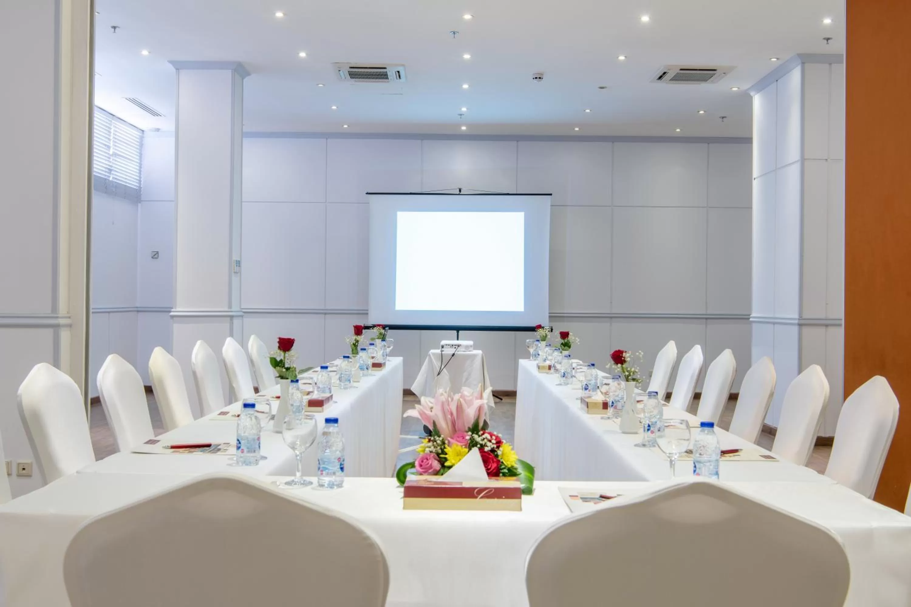 Meeting/conference room in Crowne Plaza Riyadh Palace by IHG