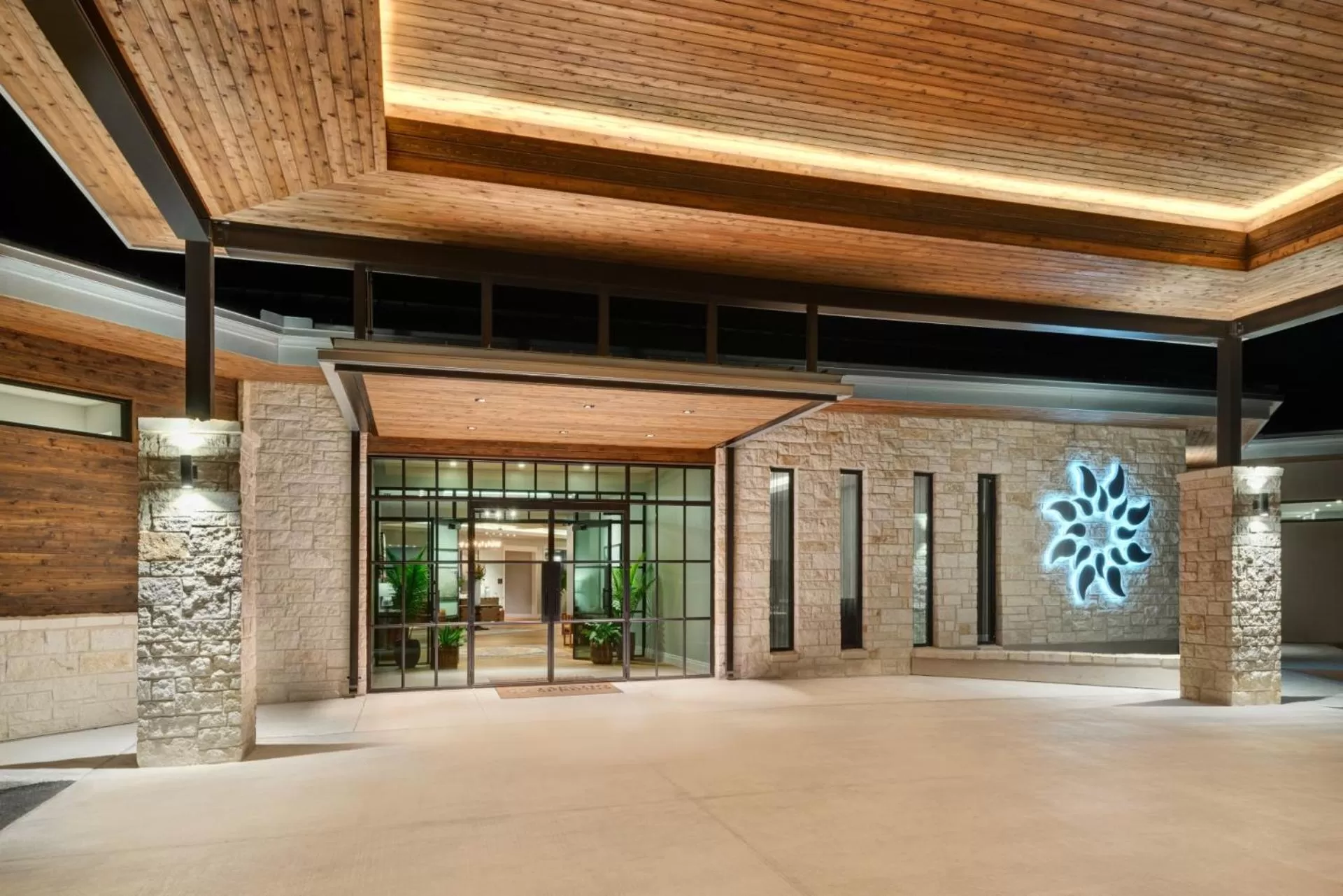 Facade/entrance in Tapatio Springs Hill Country Resort