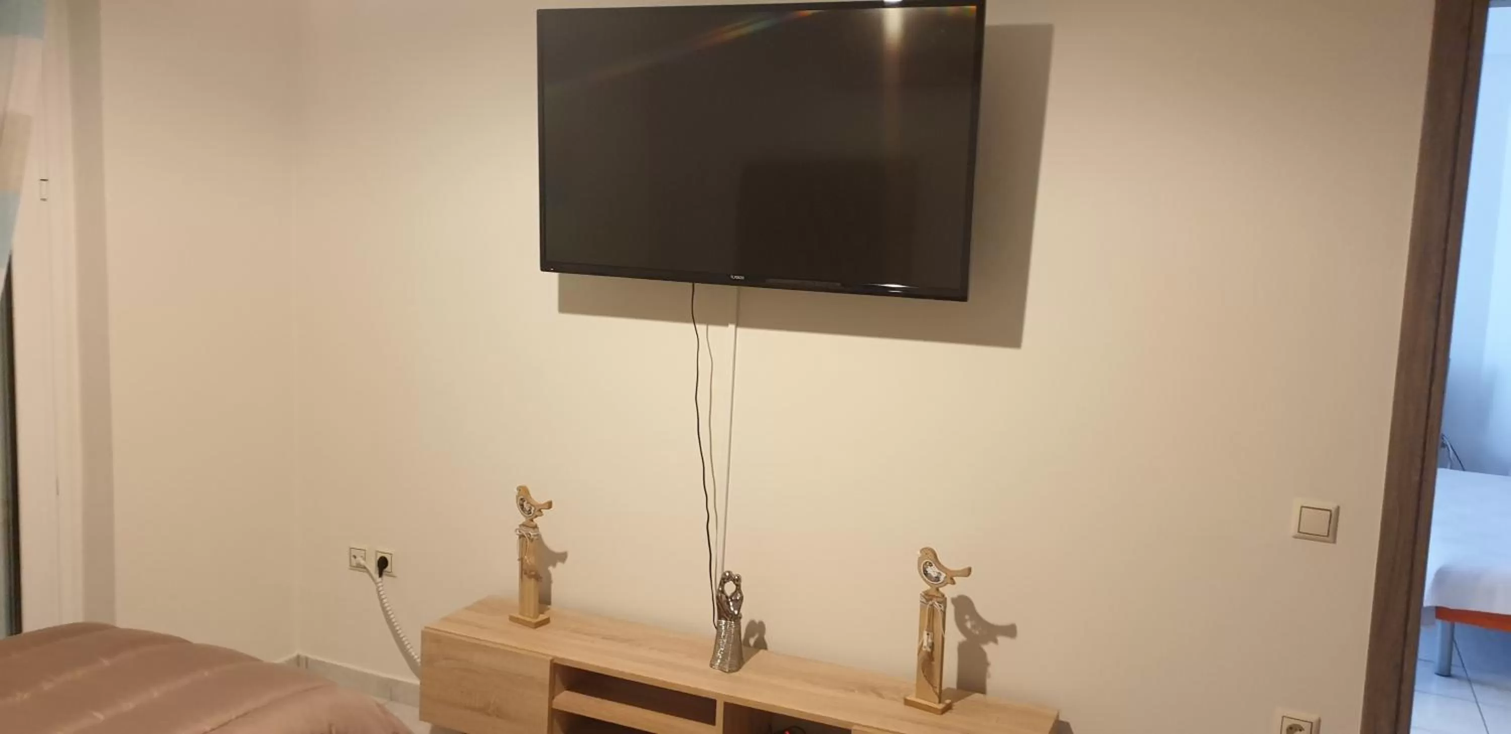 TV and multimedia in Alexia's Apartments