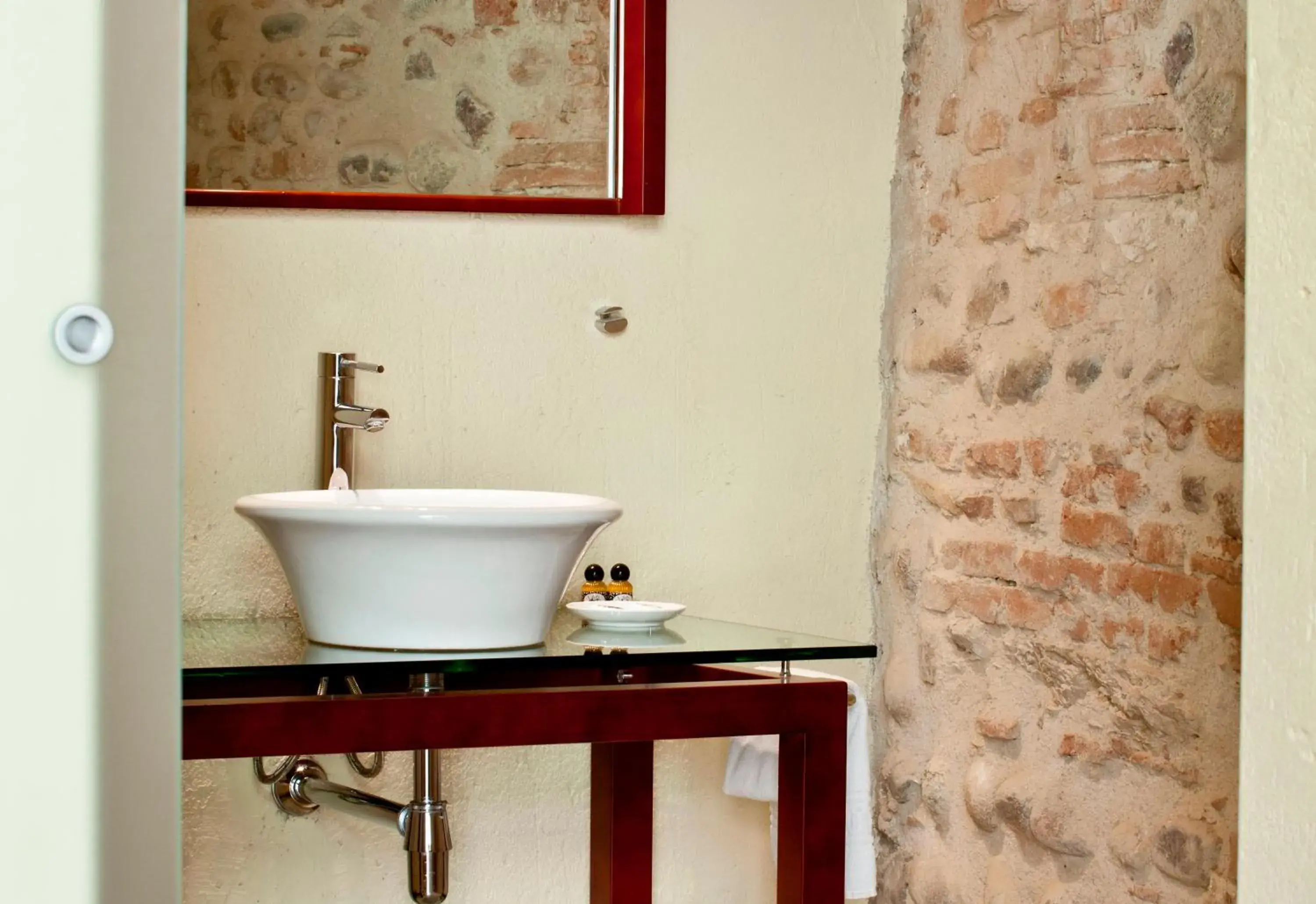 Bathroom in Boutique Hotel Scalzi - Adults Only